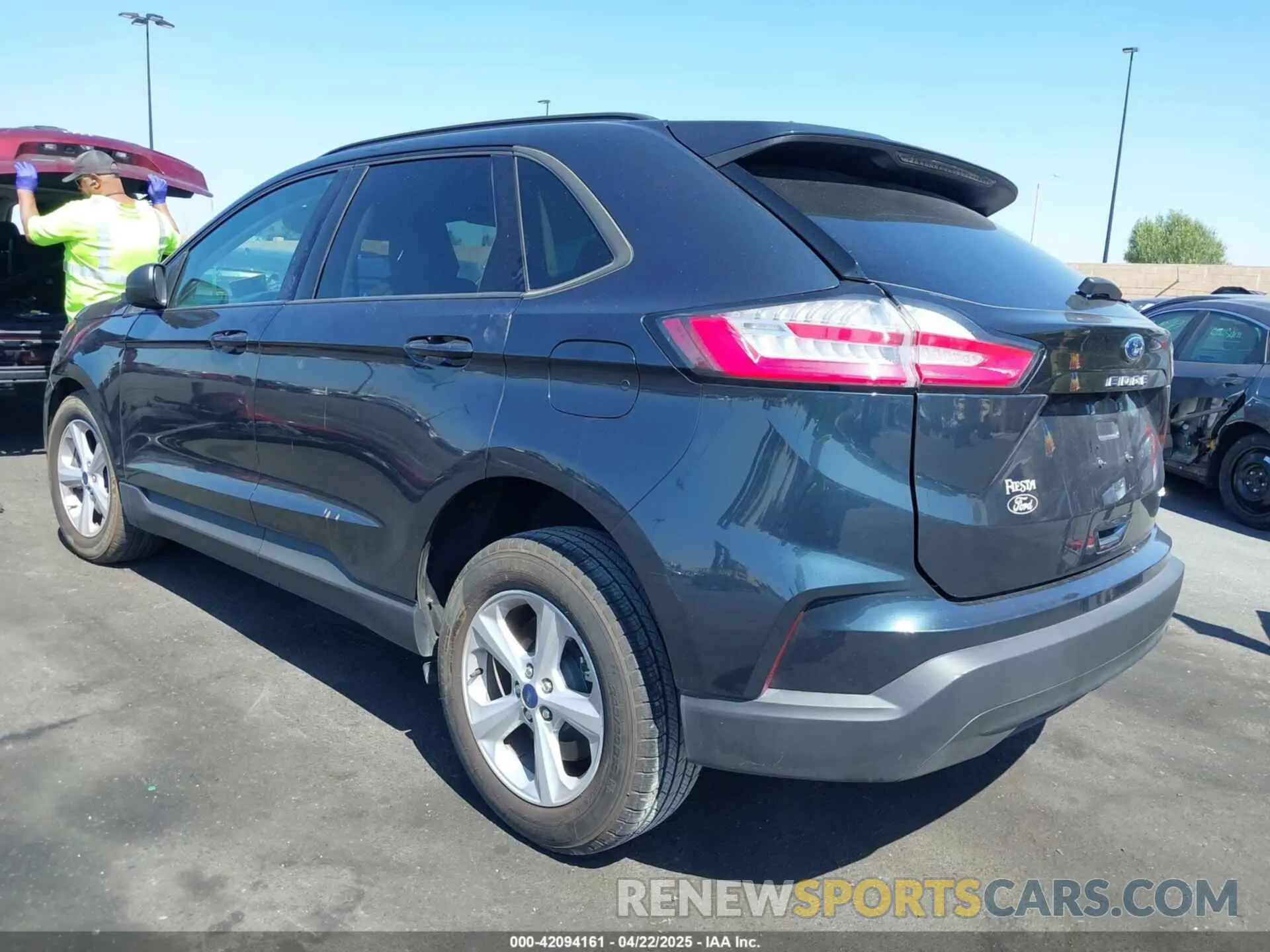 3 Фотография поврежденного автомобиля 2FMPK4G92RBA56257 FORD EDGE 2024