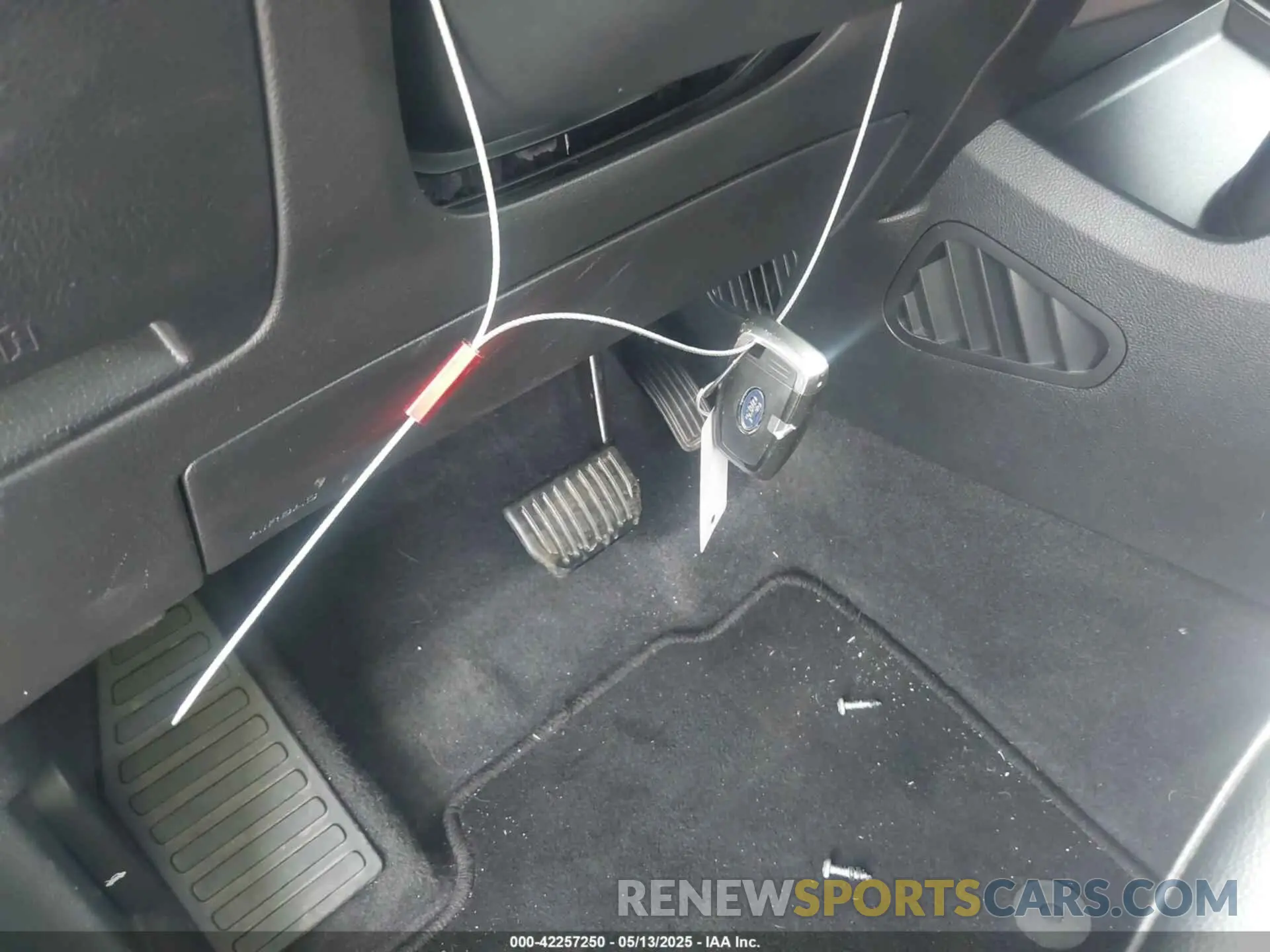 11 Photograph of a damaged car 2FMPK4J90RBA48652 FORD EDGE 2024