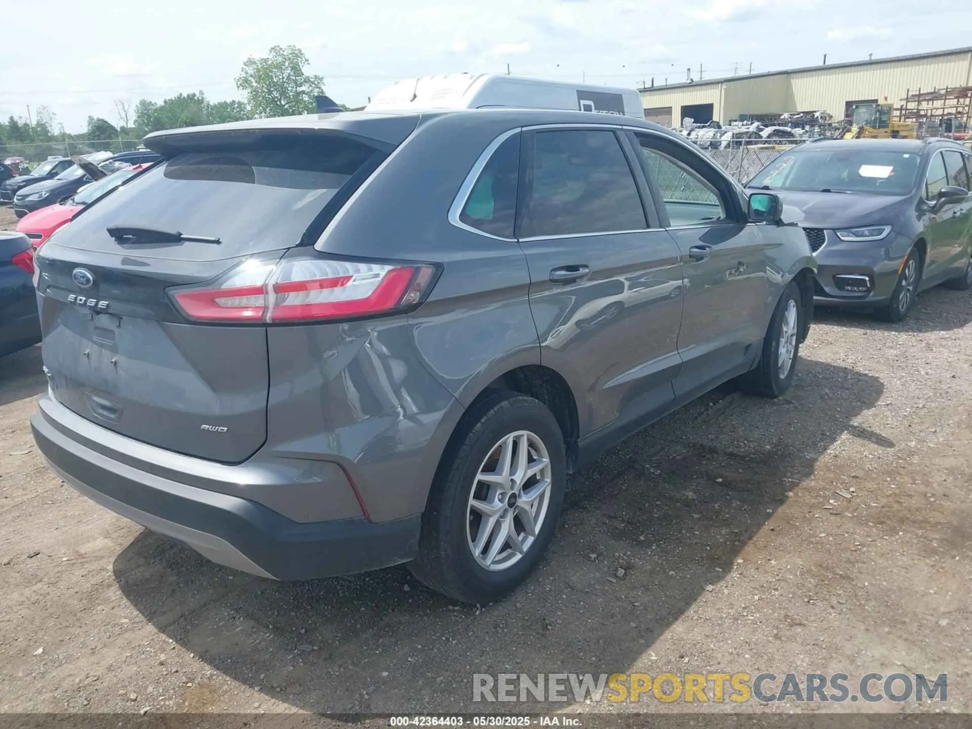 4 Photograph of a damaged car 2FMPK4J90RBA83109 FORD EDGE 2024