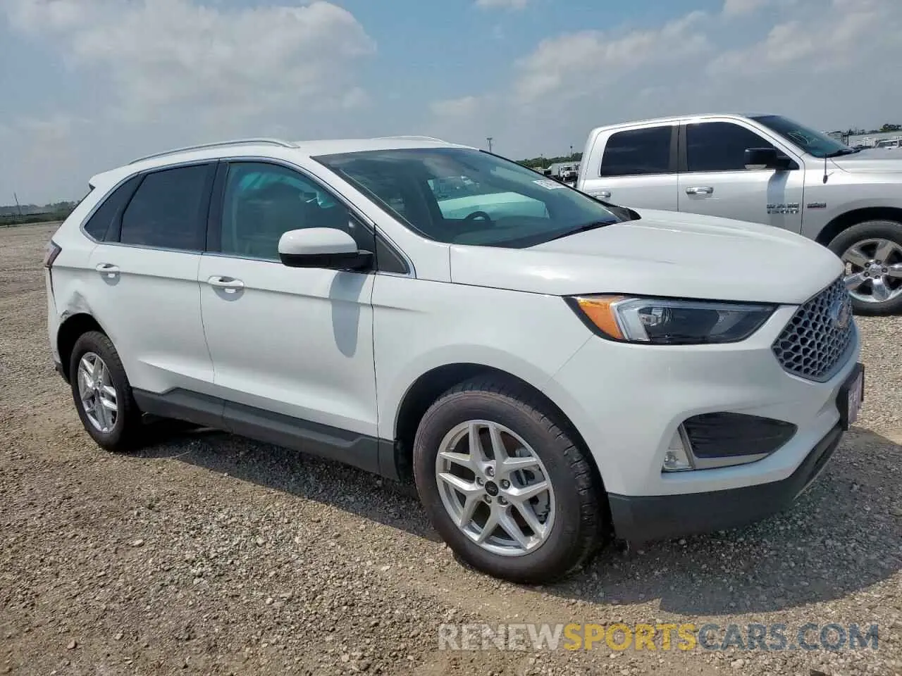 4 Photograph of a damaged car 2FMPK4J90RBB11085 FORD EDGE 2024