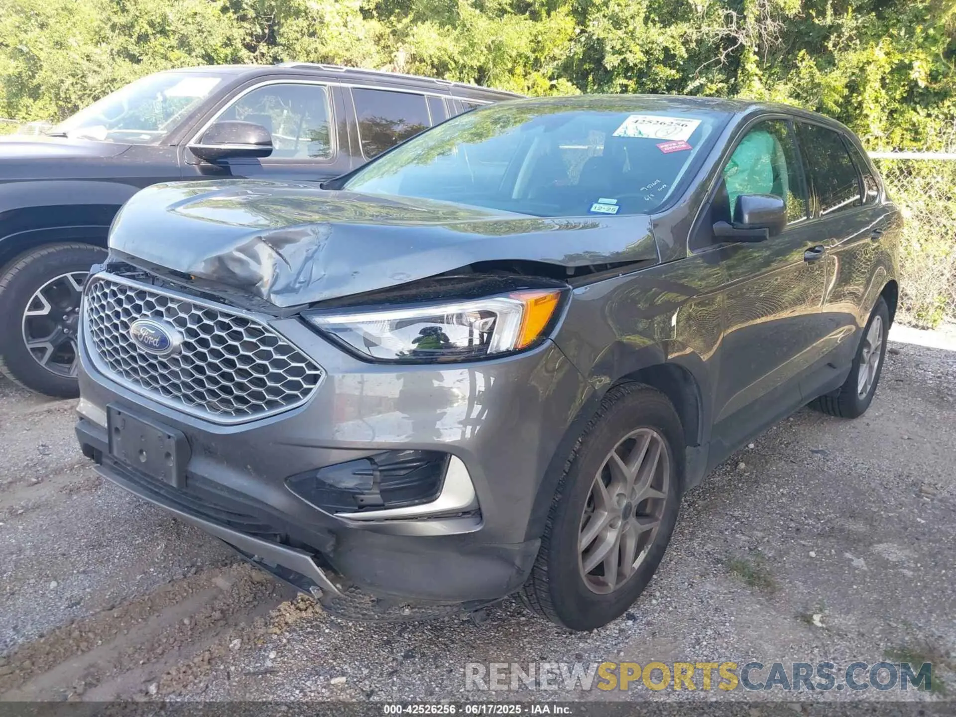 2 Photograph of a damaged car 2FMPK4J91RBA78968 FORD EDGE 2024