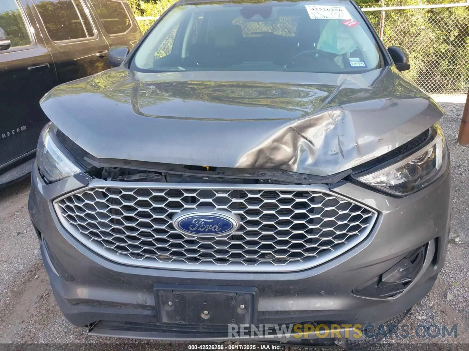 6 Photograph of a damaged car 2FMPK4J91RBA78968 FORD EDGE 2024