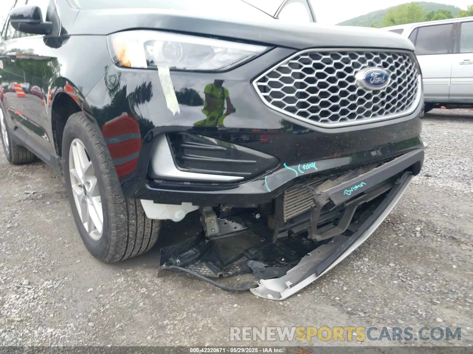 6 Photograph of a damaged car 2FMPK4J94RBA98194 FORD EDGE 2024