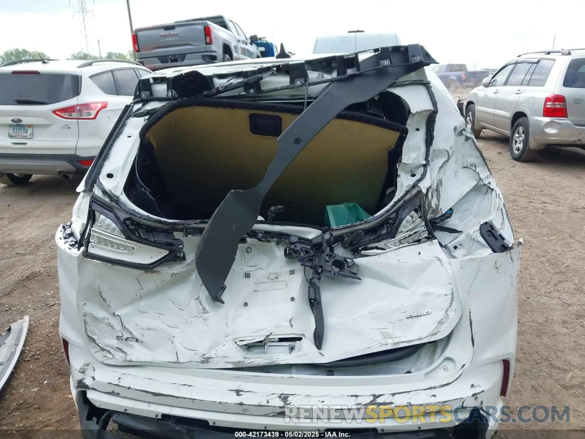 19 Фотография поврежденного автомобиля 2FMPK4J94RBA99667 FORD EDGE 2024