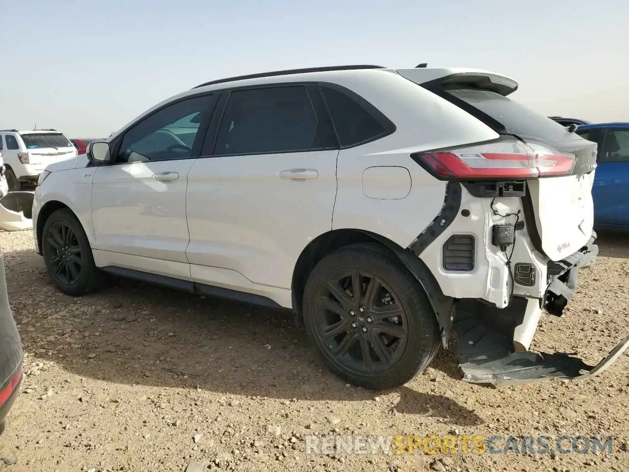 2 Фотография поврежденного автомобиля 2FMPK4J96RBA12917 FORD EDGE 2024