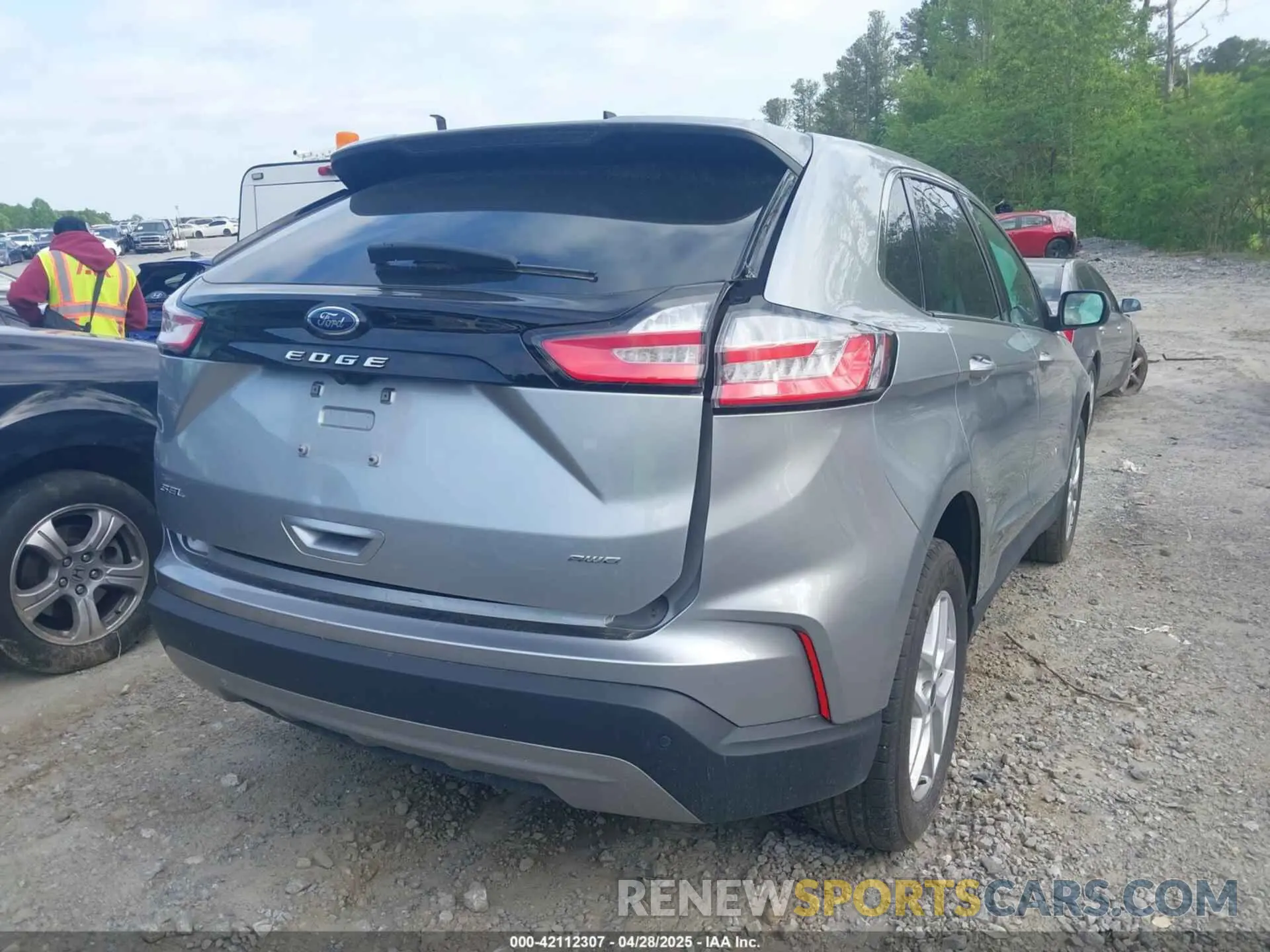 4 Фотография поврежденного автомобиля 2FMPK4J96RBA68565 FORD EDGE 2024