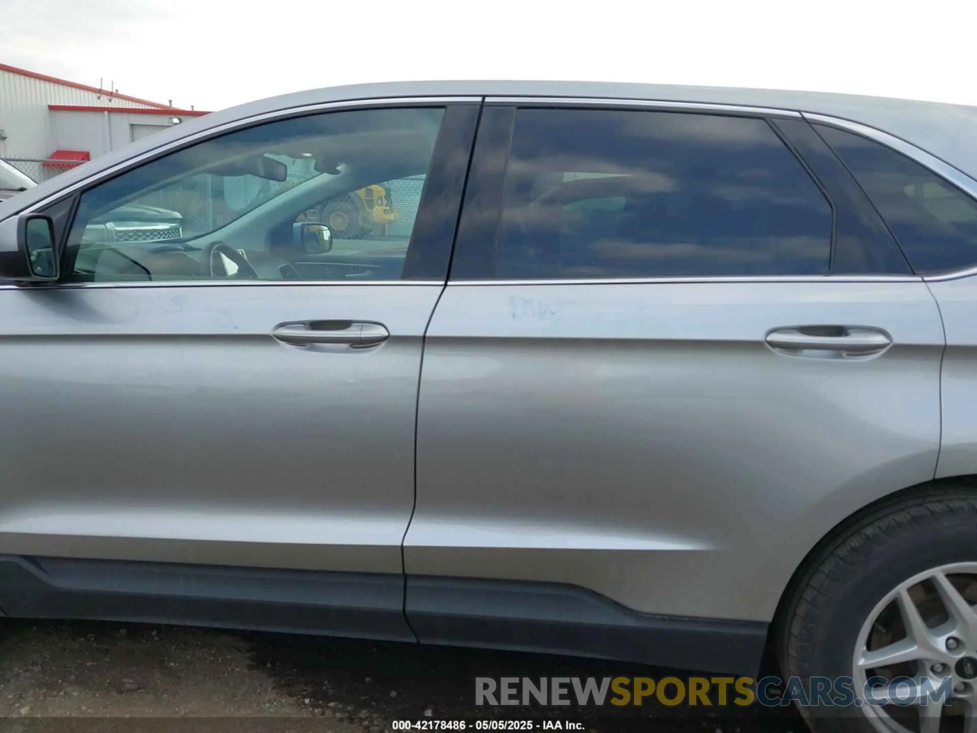 14 Photograph of a damaged car 2FMPK4J97RBA47529 FORD EDGE 2024