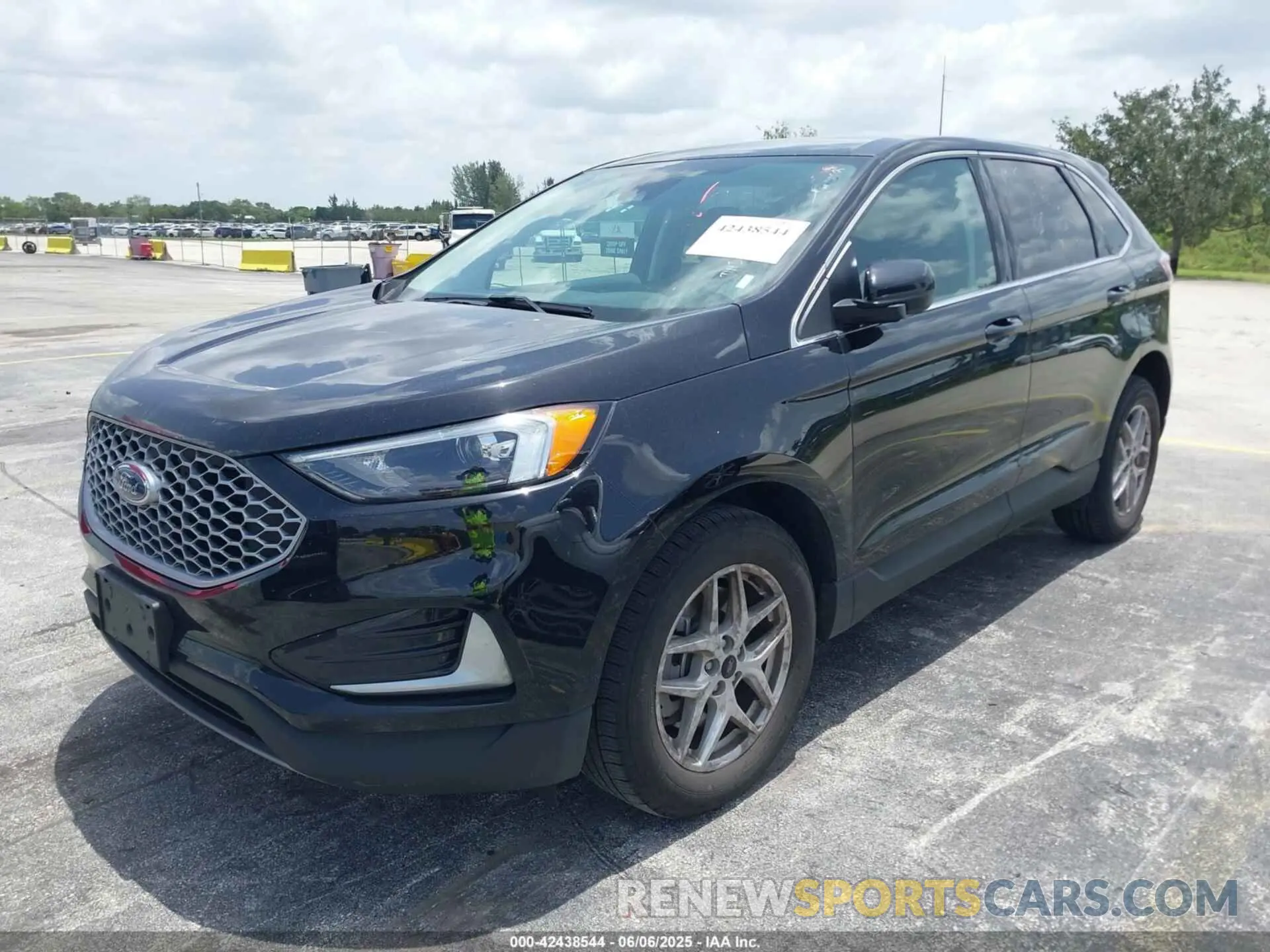 2 Фотография поврежденного автомобиля 2FMPK4J97RBA94298 FORD EDGE 2024