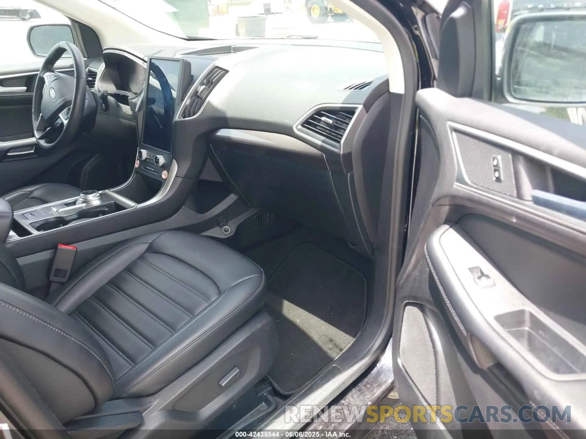 5 Фотография поврежденного автомобиля 2FMPK4J97RBA94298 FORD EDGE 2024