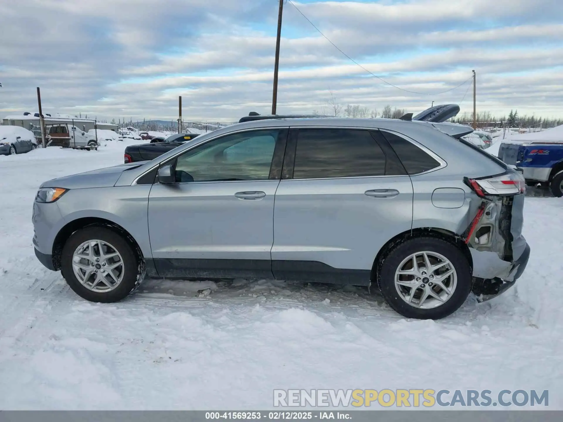 14 Photograph of a damaged car 2FMPK4J97RBA97170 FORD EDGE 2024