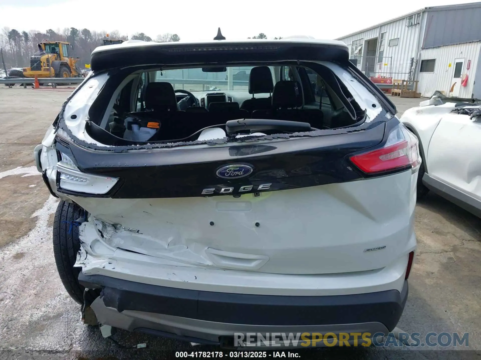 16 Photograph of a damaged car 2FMPK4J98RBA07167 FORD EDGE 2024