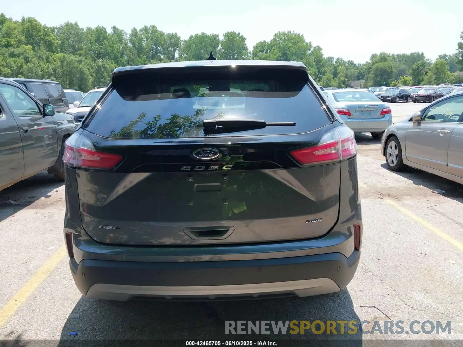 17 Photograph of a damaged car 2FMPK4J98RBA88719 FORD EDGE 2024