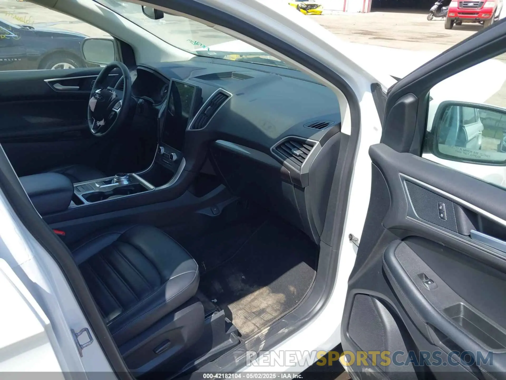 5 Photograph of a damaged car 2FMPK4J98RBA94035 FORD EDGE 2024