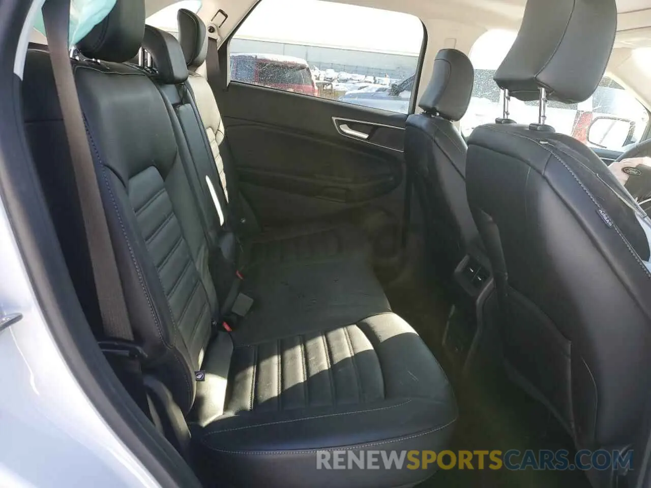 11 Photograph of a damaged car 2FMPK4J98RBB22156 FORD EDGE 2024