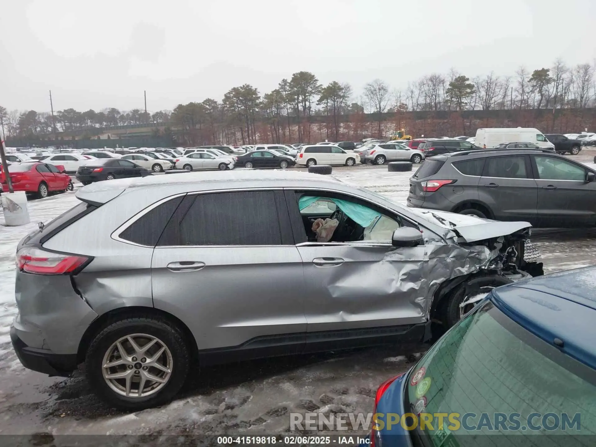 13 Photograph of a damaged car 2FMPK4J98RBB28362 FORD EDGE 2024