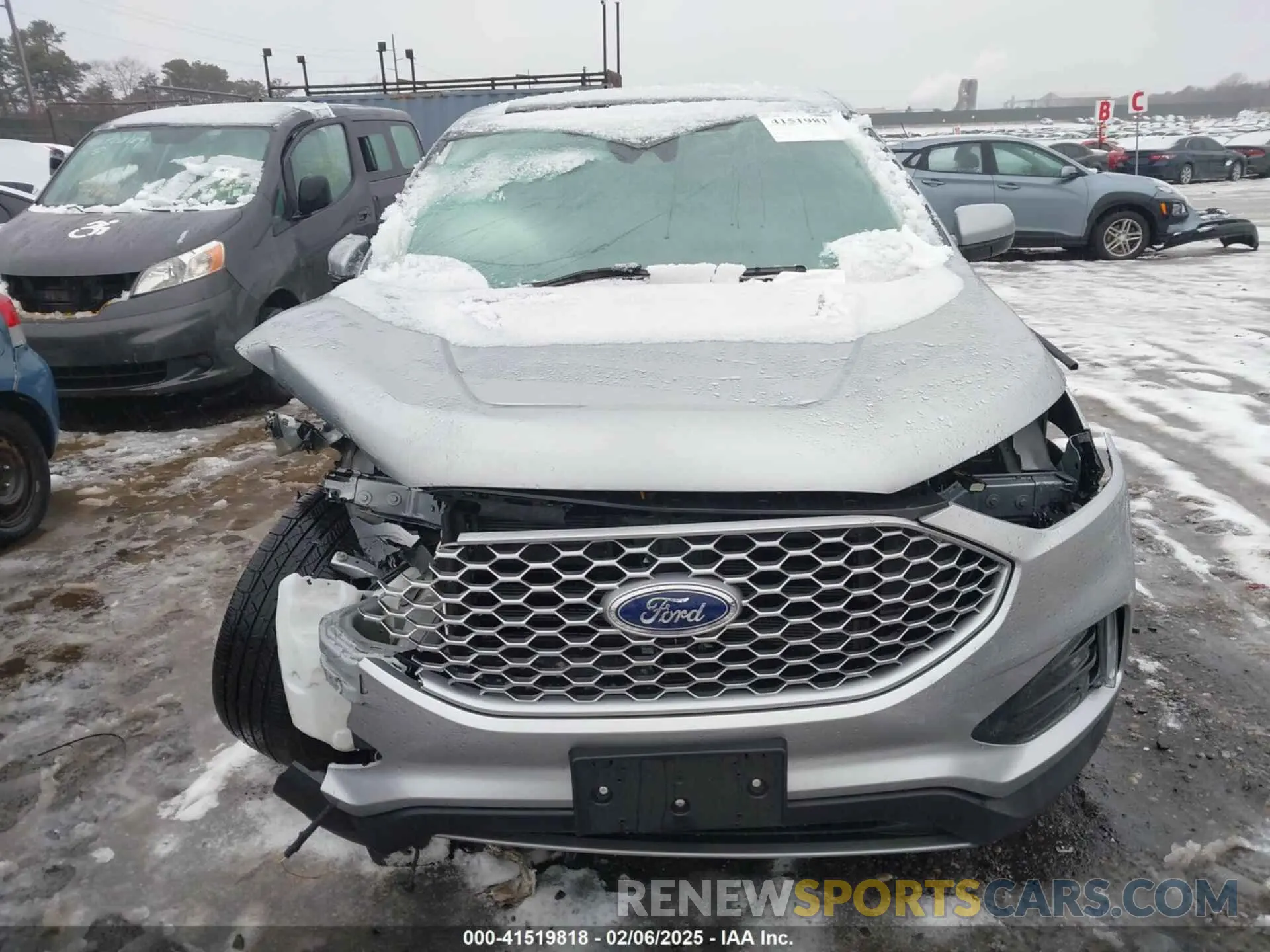 19 Photograph of a damaged car 2FMPK4J98RBB28362 FORD EDGE 2024