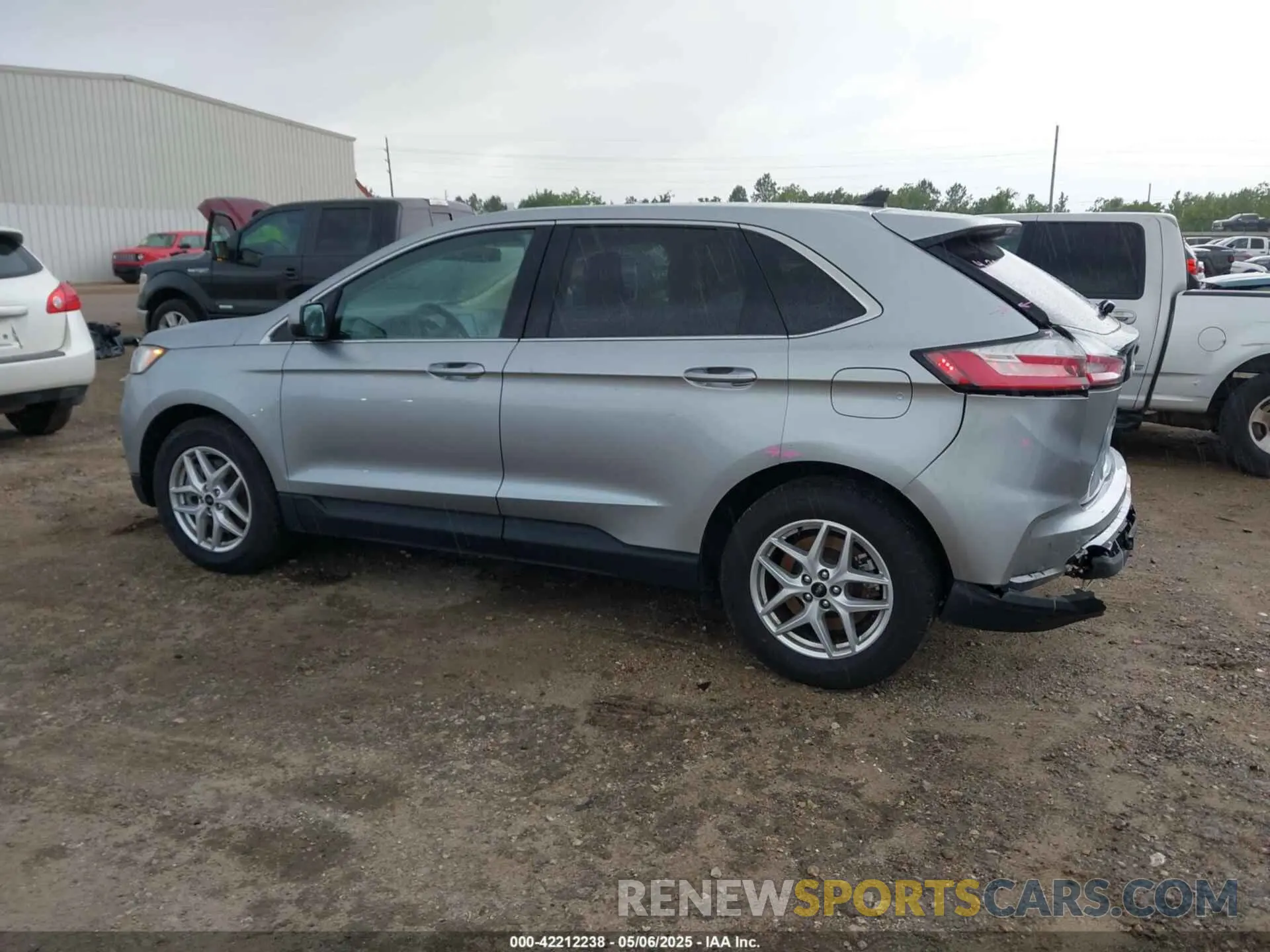 15 Photograph of a damaged car 2FMPK4J99RBA49668 FORD EDGE 2024