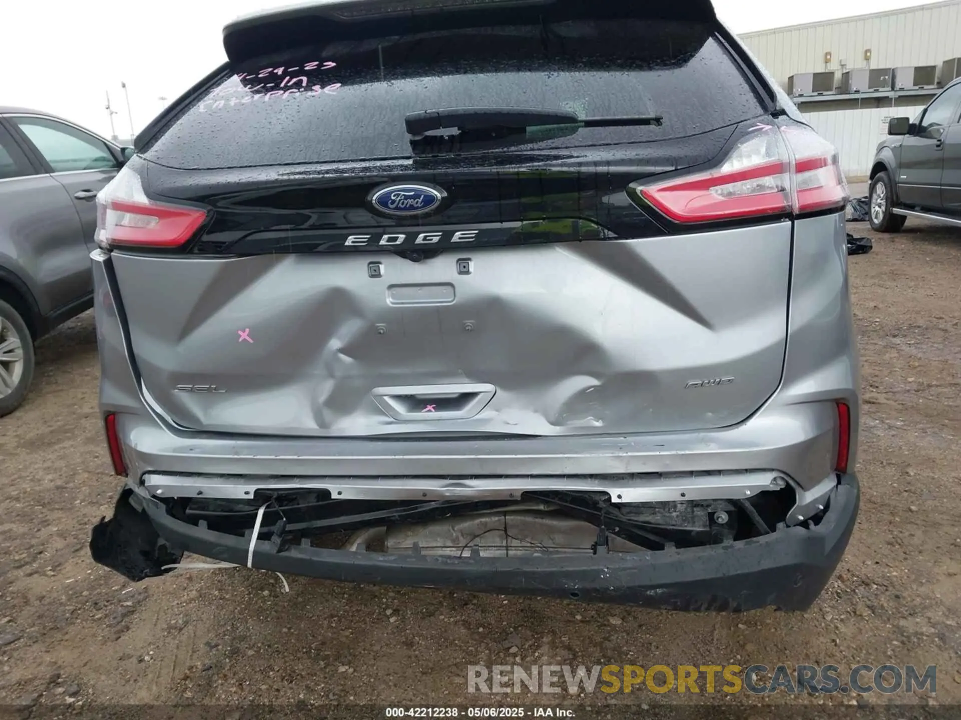 6 Photograph of a damaged car 2FMPK4J99RBA49668 FORD EDGE 2024