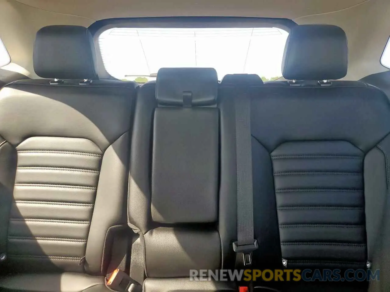 10 Фотография поврежденного автомобиля 2FMPK4J99RBB16611 FORD EDGE 2024
