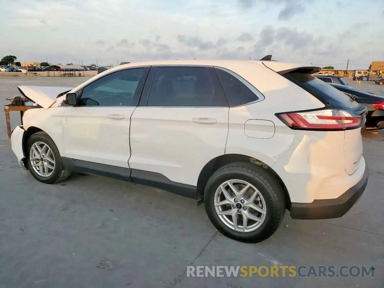 2 Фотография поврежденного автомобиля 2FMPK4J99RBB16611 FORD EDGE 2024