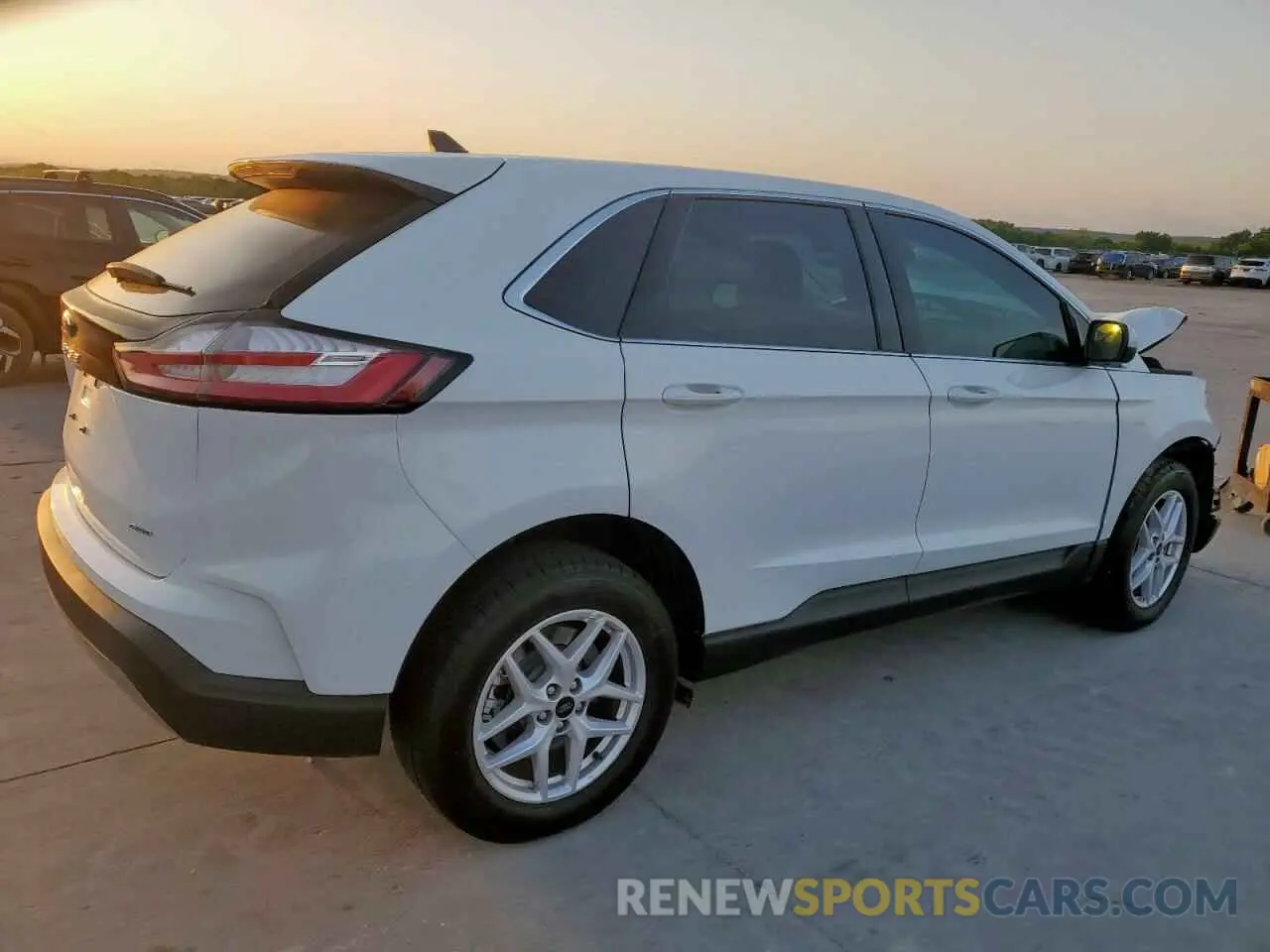 3 Фотография поврежденного автомобиля 2FMPK4J99RBB16611 FORD EDGE 2024