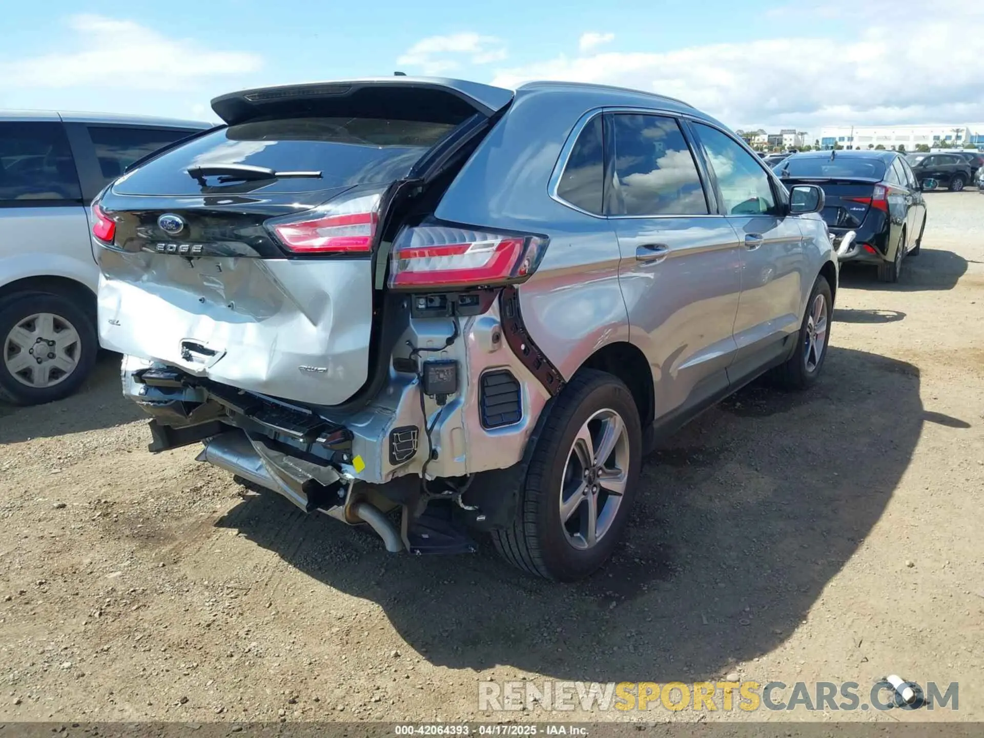 4 Фотография поврежденного автомобиля 2FMPK4J9XRBA43703 FORD EDGE 2024
