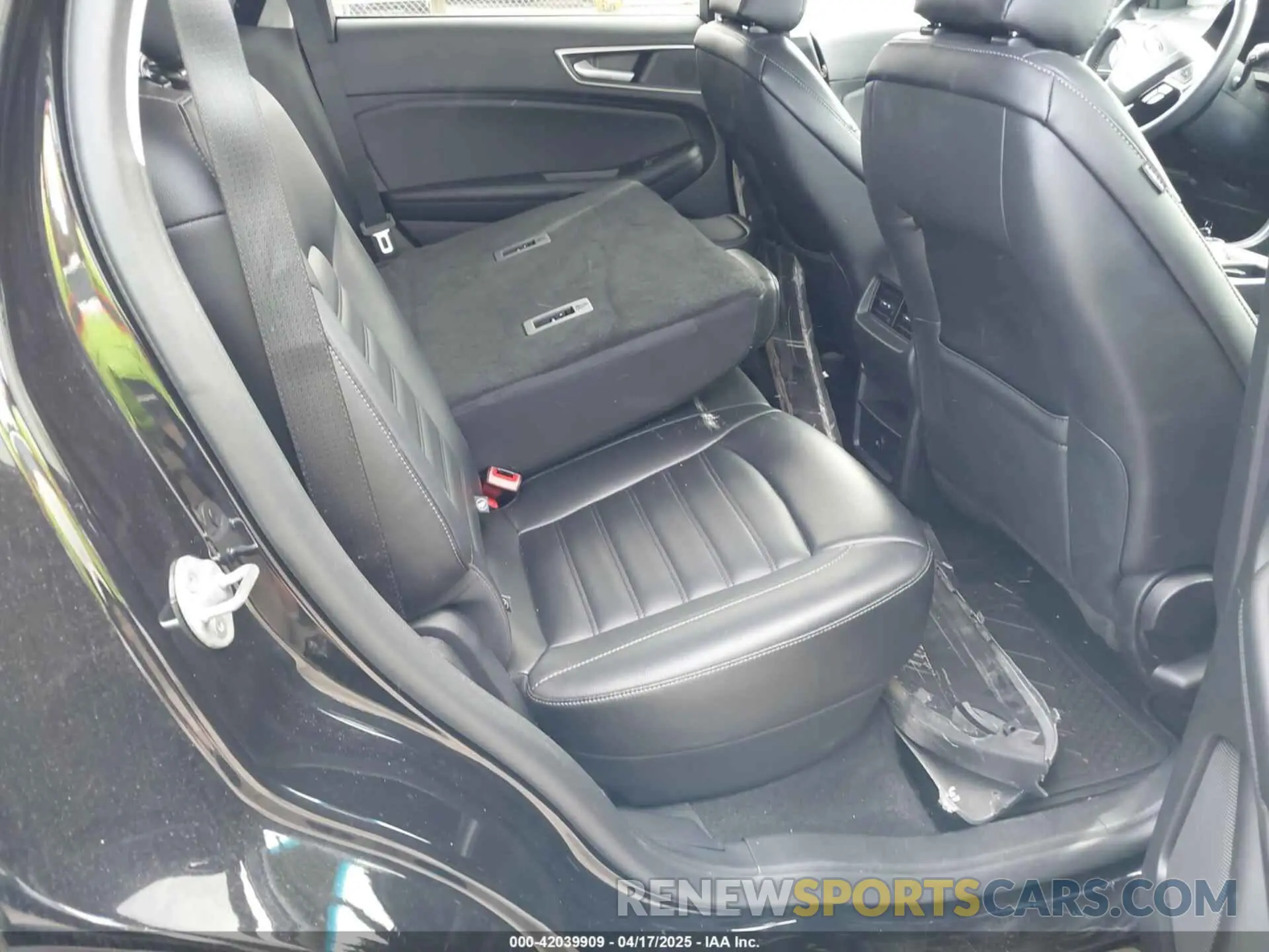 8 Фотография поврежденного автомобиля 2FMPK4J9XRBA70500 FORD EDGE 2024