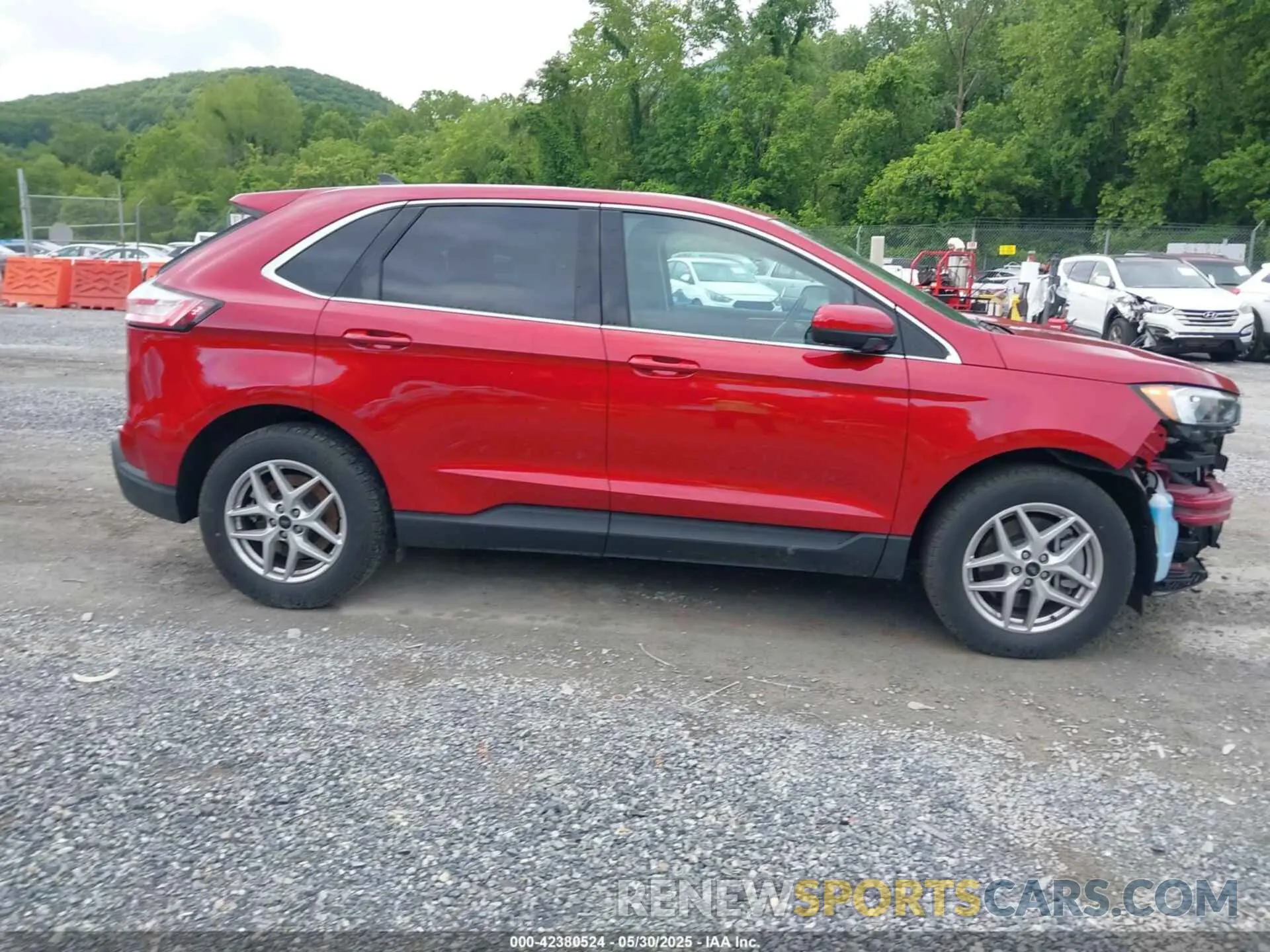 13 Photograph of a damaged car 2FMPK4J9XRBA80413 FORD EDGE 2024