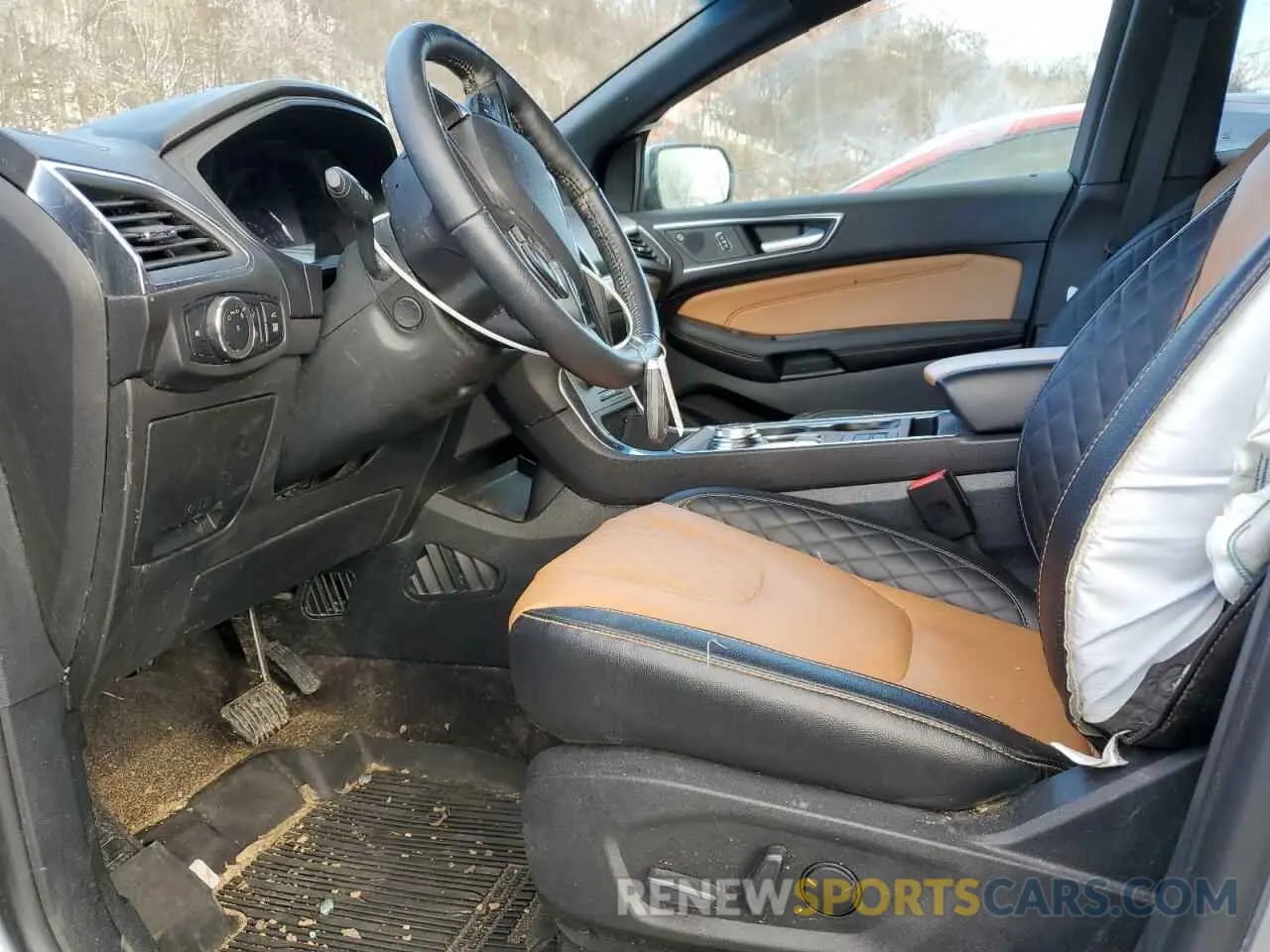 7 Фотография поврежденного автомобиля 2FMPK4K91RBA39165 FORD EDGE 2024