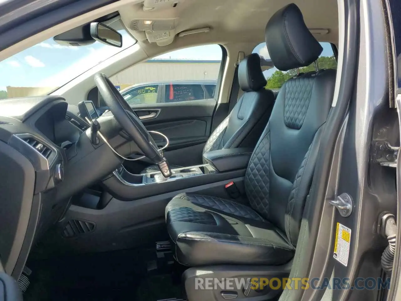 7 Photograph of a damaged car 2FMPK4K92RBA49218 FORD EDGE 2024
