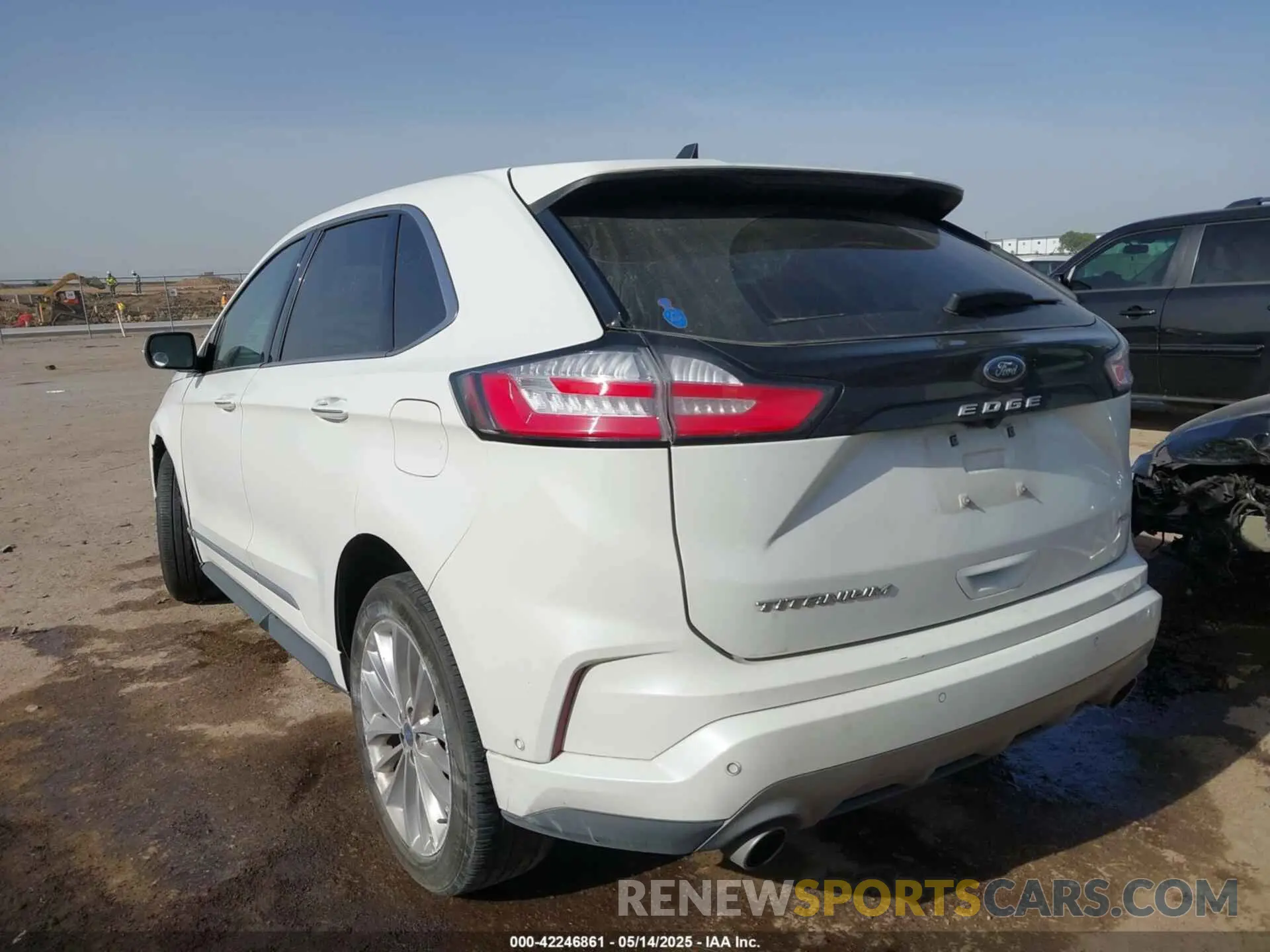 3 Фотография поврежденного автомобиля 2FMPK4K92RBB05805 FORD EDGE 2024
