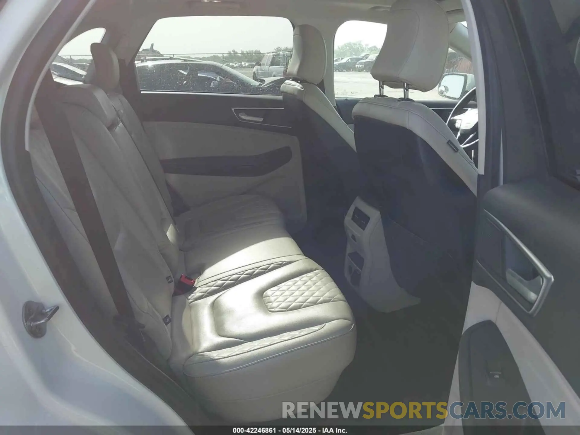 8 Фотография поврежденного автомобиля 2FMPK4K92RBB05805 FORD EDGE 2024