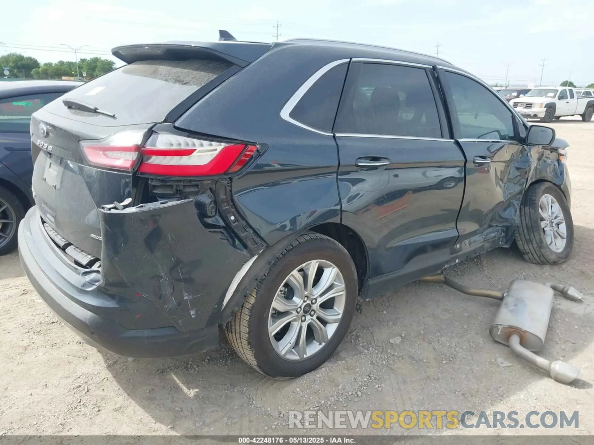 4 Photograph of a damaged car 2FMPK4K94RBA45347 FORD EDGE 2024