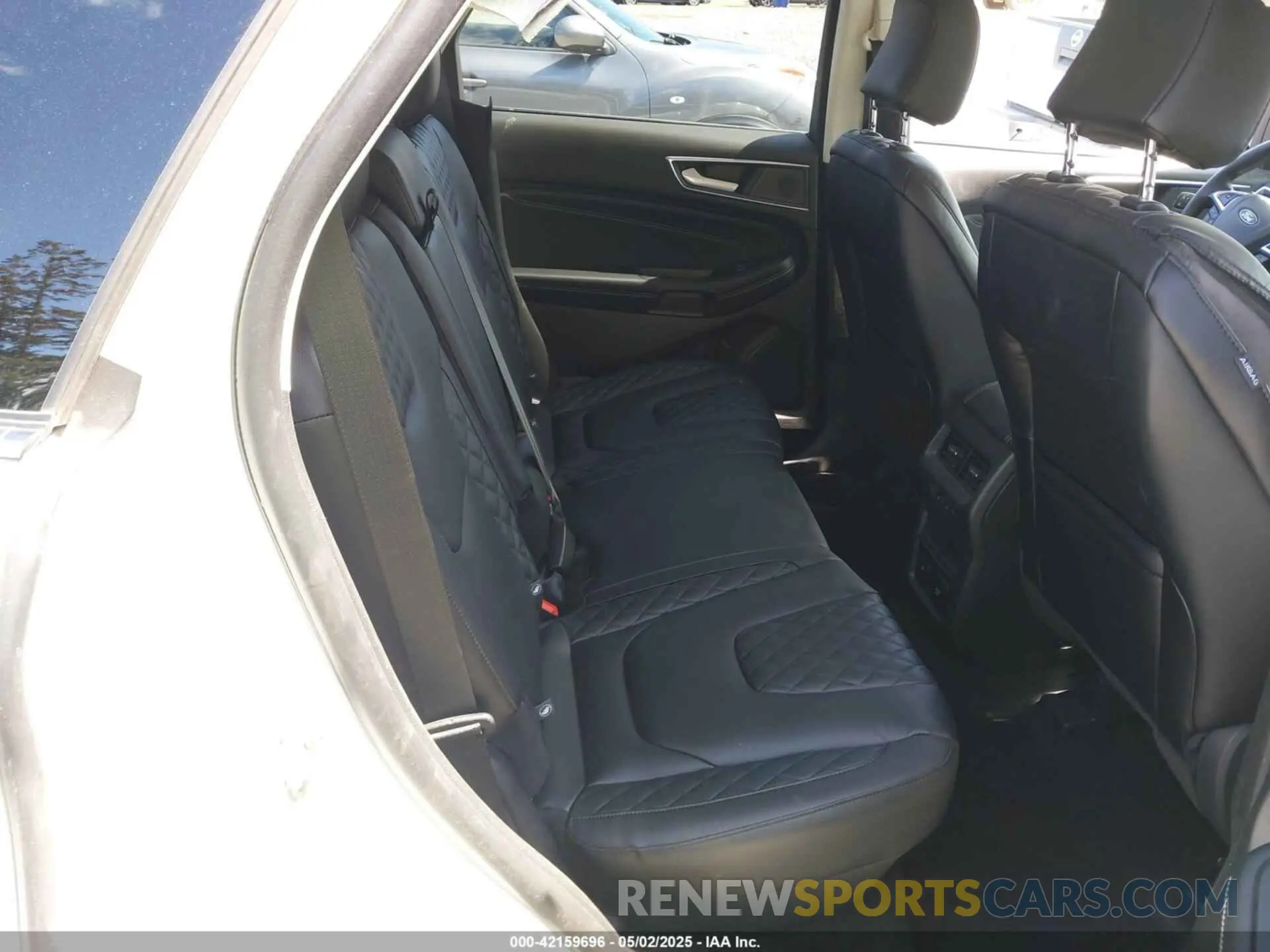 8 Photograph of a damaged car 2FMPK4K94RBA86061 FORD EDGE 2024