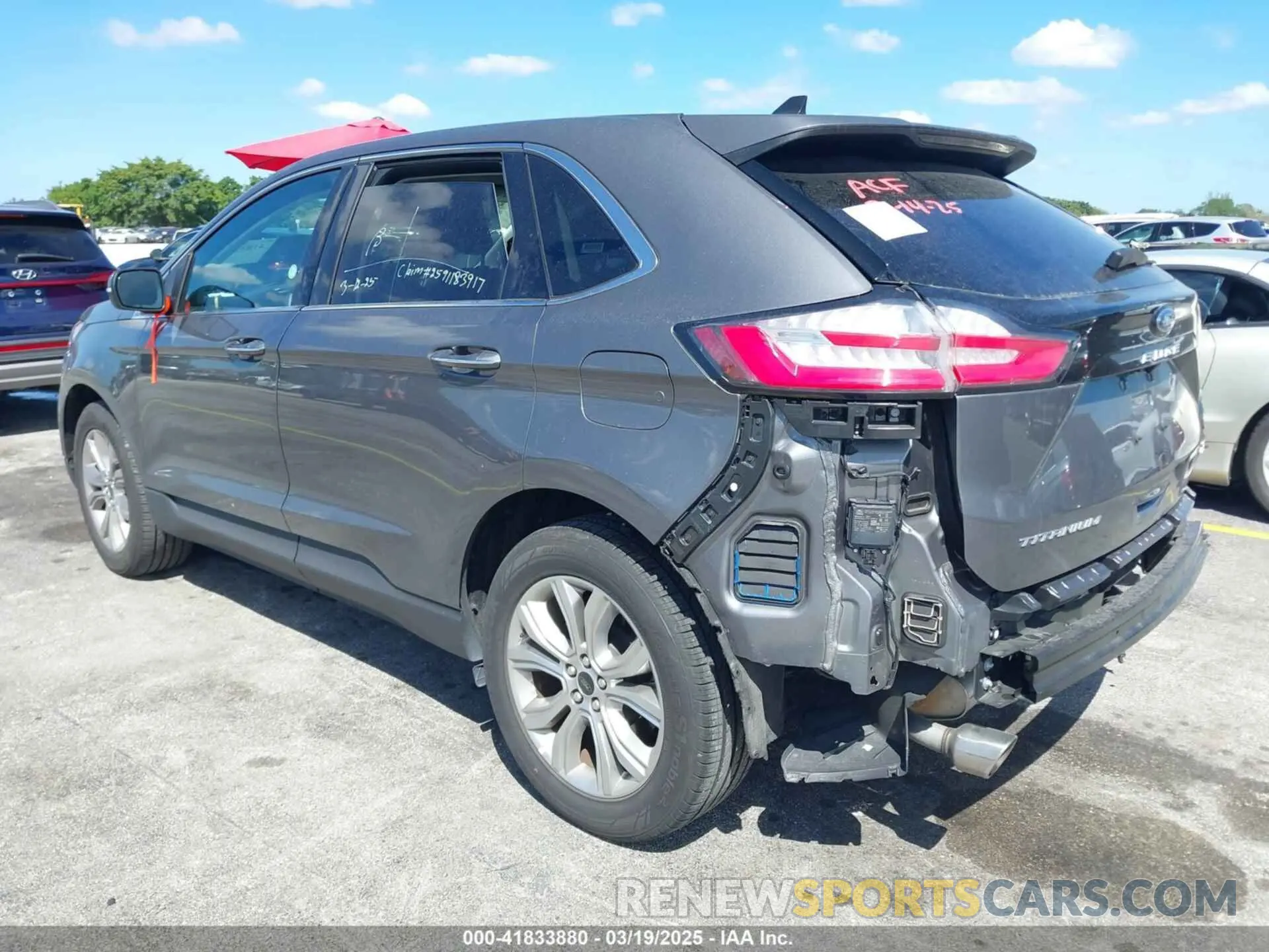 3 Photograph of a damaged car 2FMPK4K96RBA89544 FORD EDGE 2024