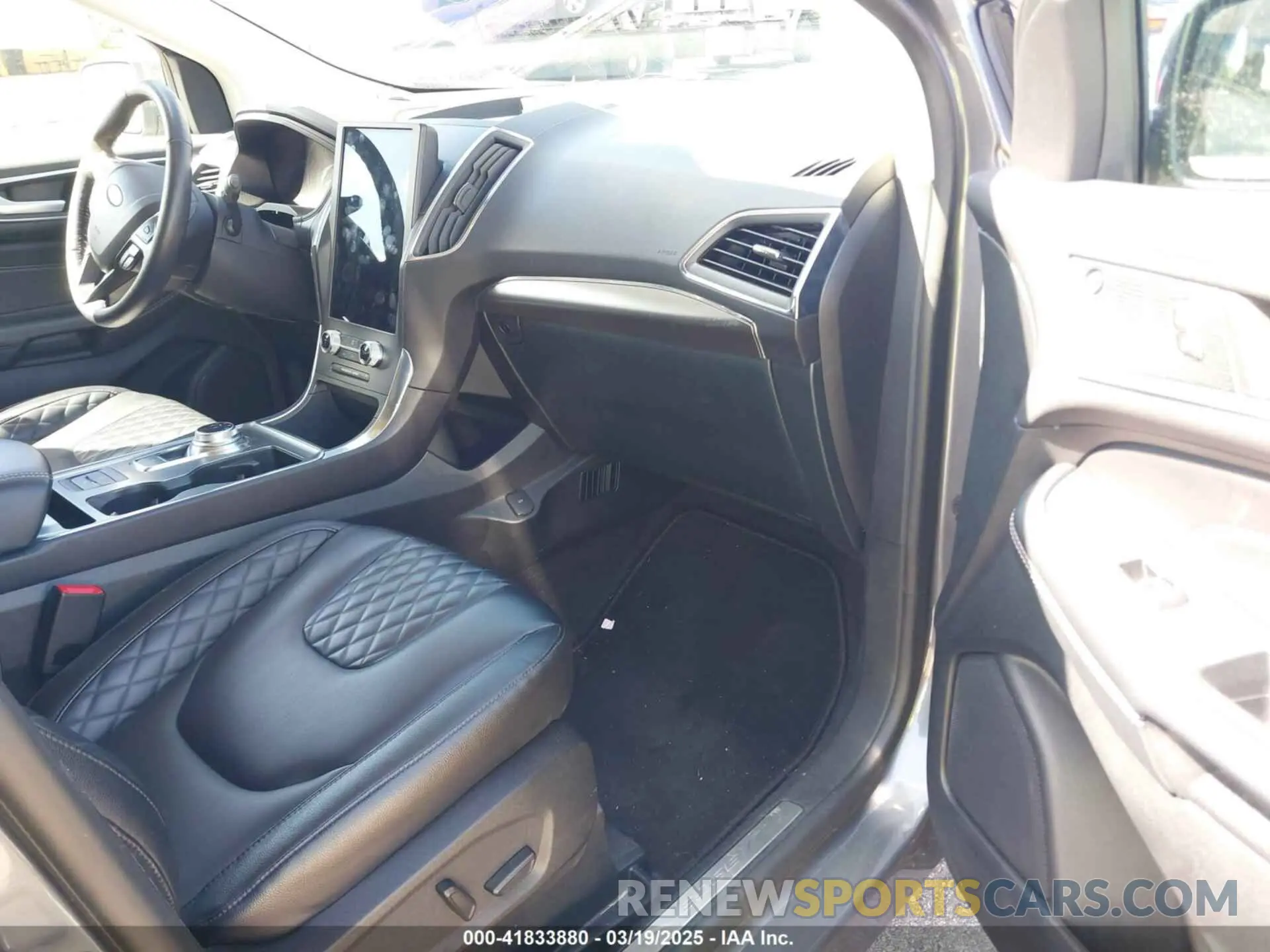 5 Photograph of a damaged car 2FMPK4K96RBA89544 FORD EDGE 2024