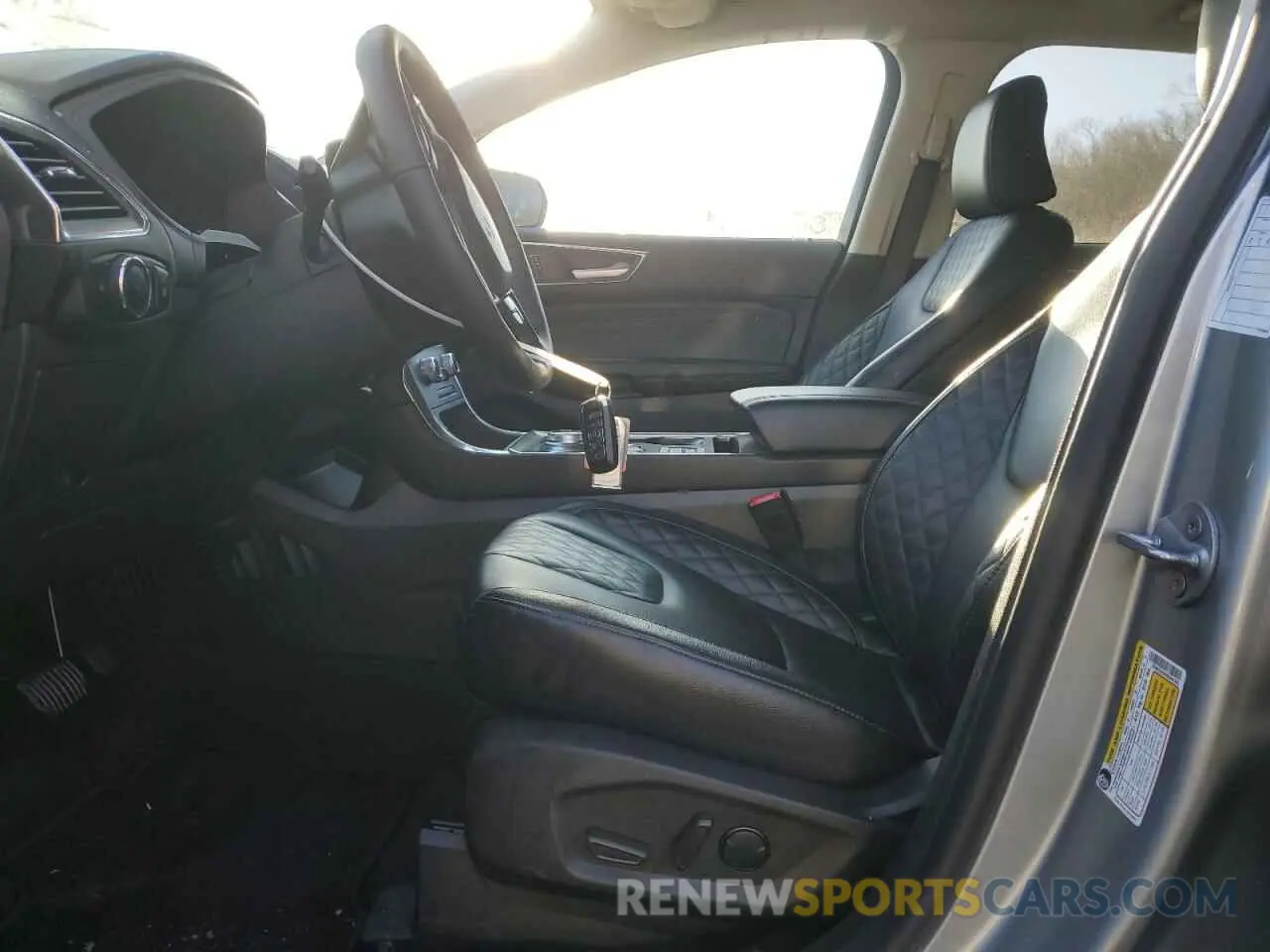 7 Фотография поврежденного автомобиля 2FMPK4K99RBA94396 FORD EDGE 2024