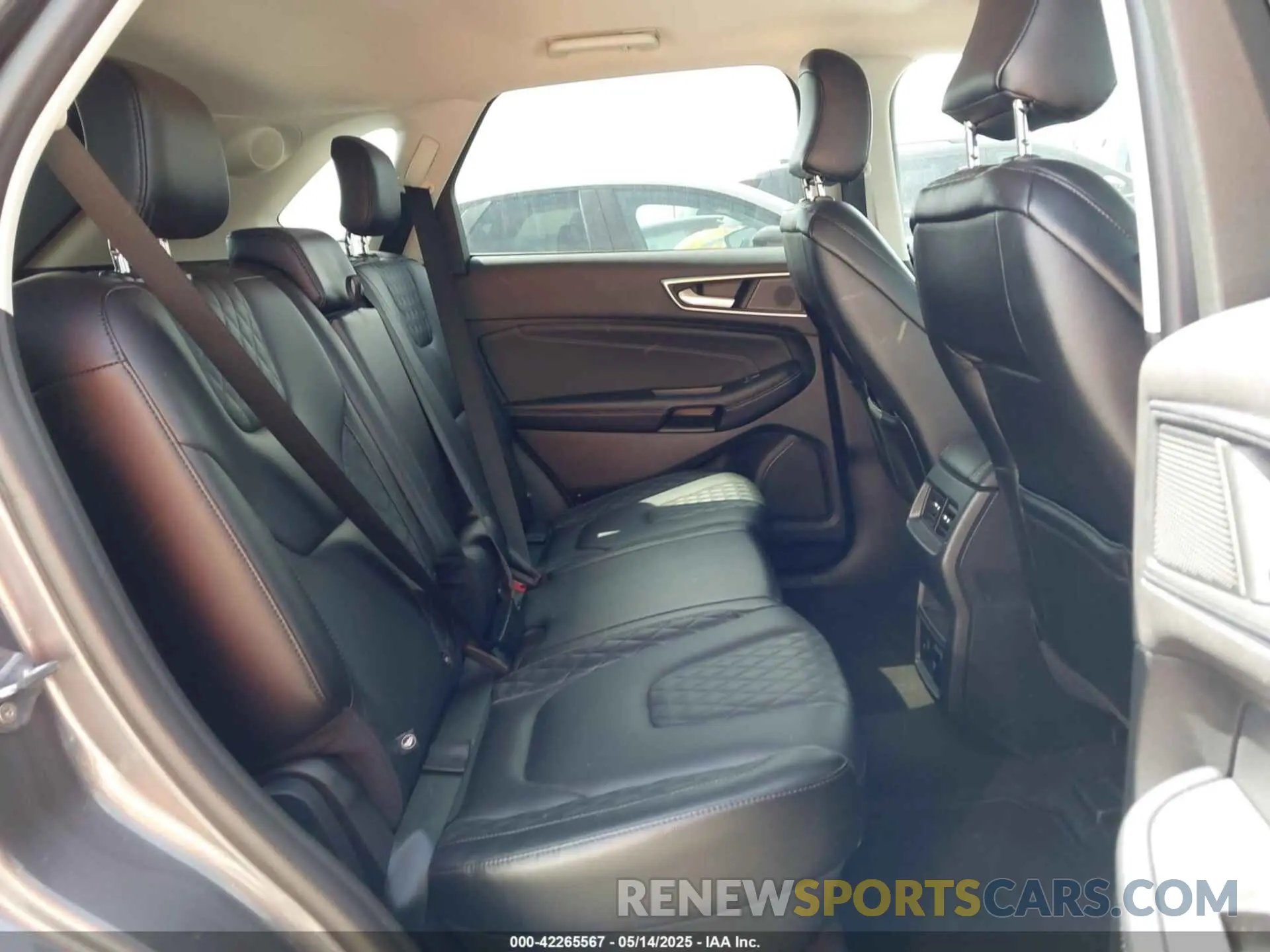 8 Photograph of a damaged car 2FMPK4K9XRBA47278 FORD EDGE 2024