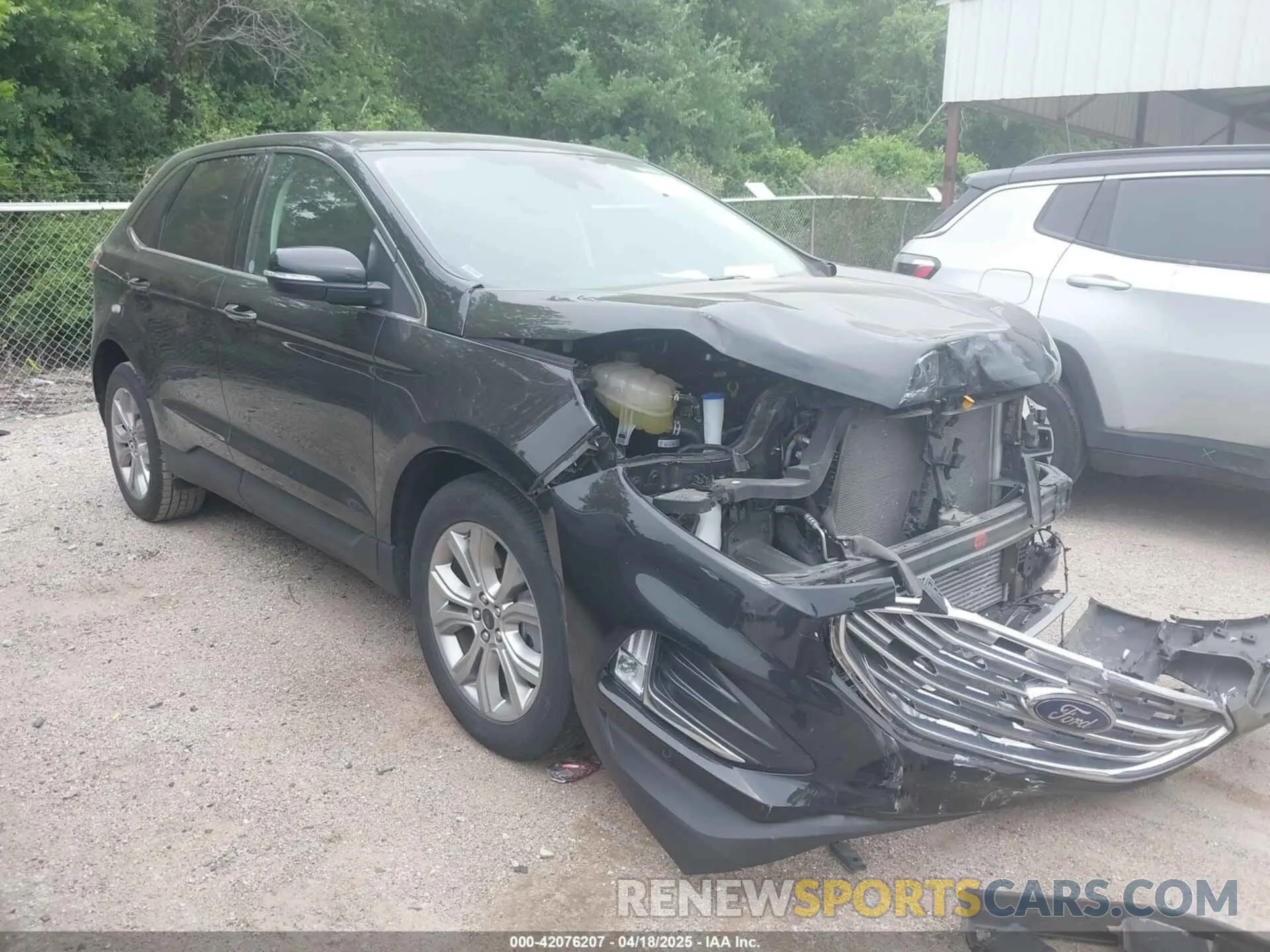 1 Photograph of a damaged car 2FMPK4K9XRBA90034 FORD EDGE 2024