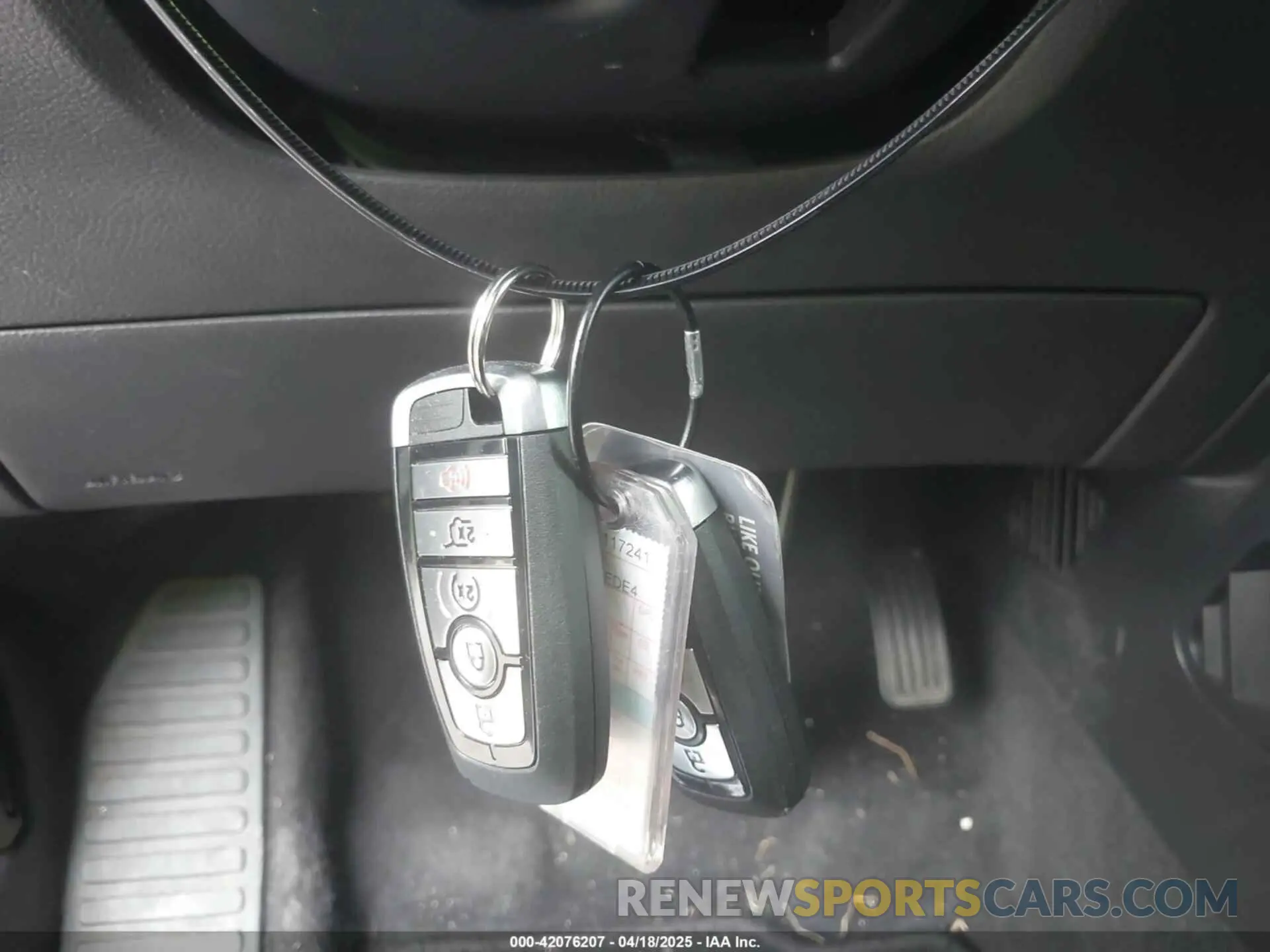 11 Photograph of a damaged car 2FMPK4K9XRBA90034 FORD EDGE 2024