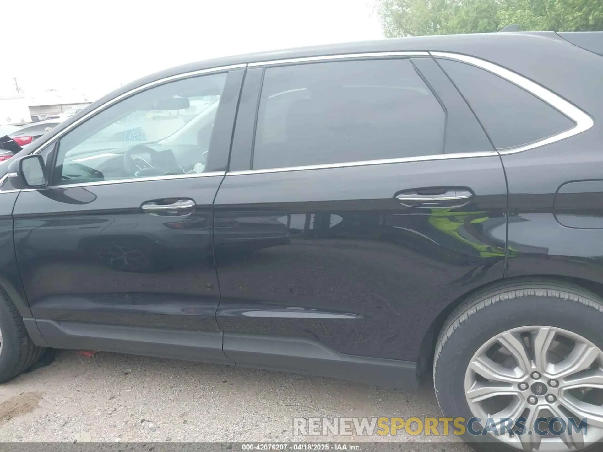 14 Photograph of a damaged car 2FMPK4K9XRBA90034 FORD EDGE 2024