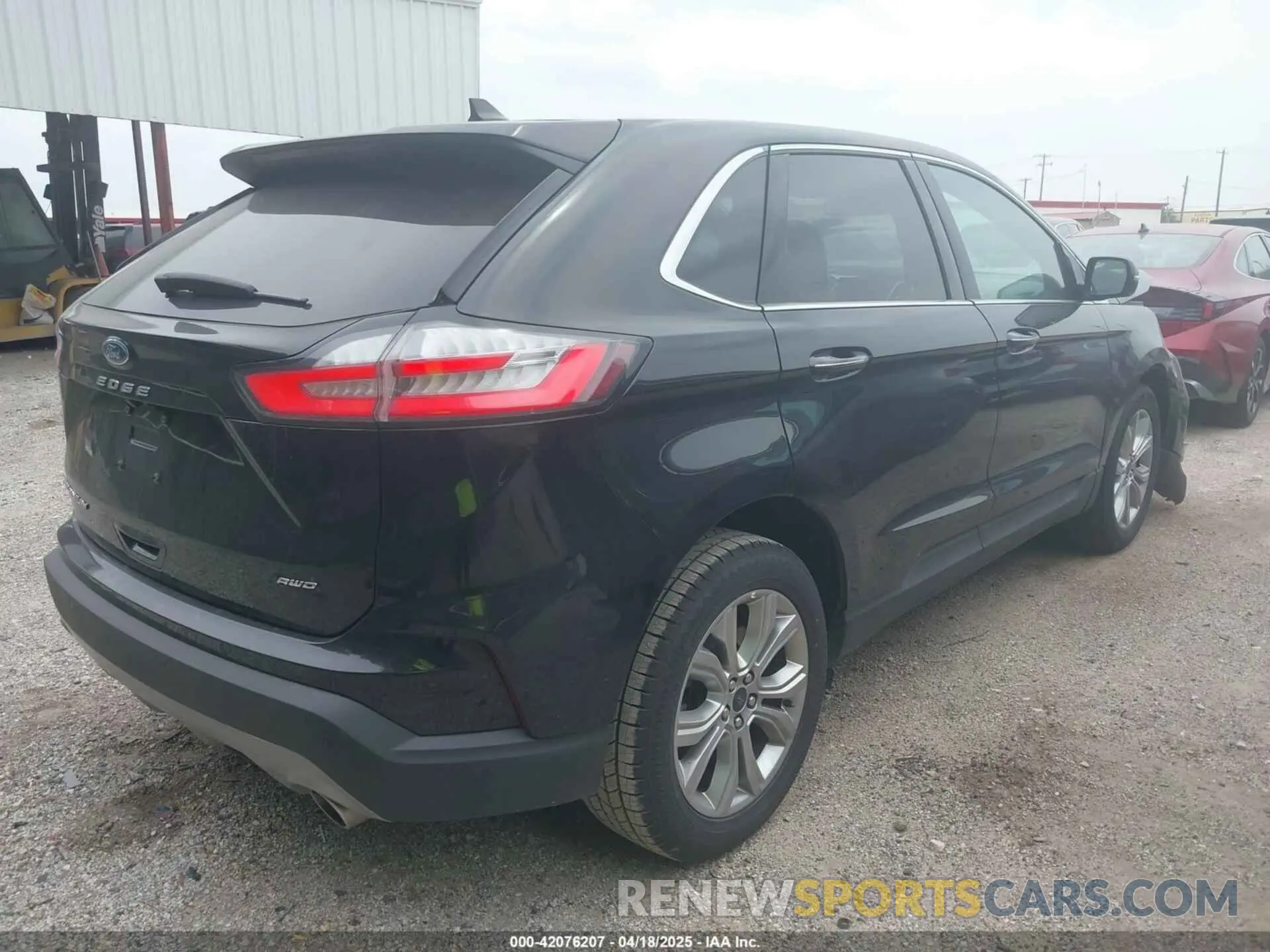 4 Photograph of a damaged car 2FMPK4K9XRBA90034 FORD EDGE 2024