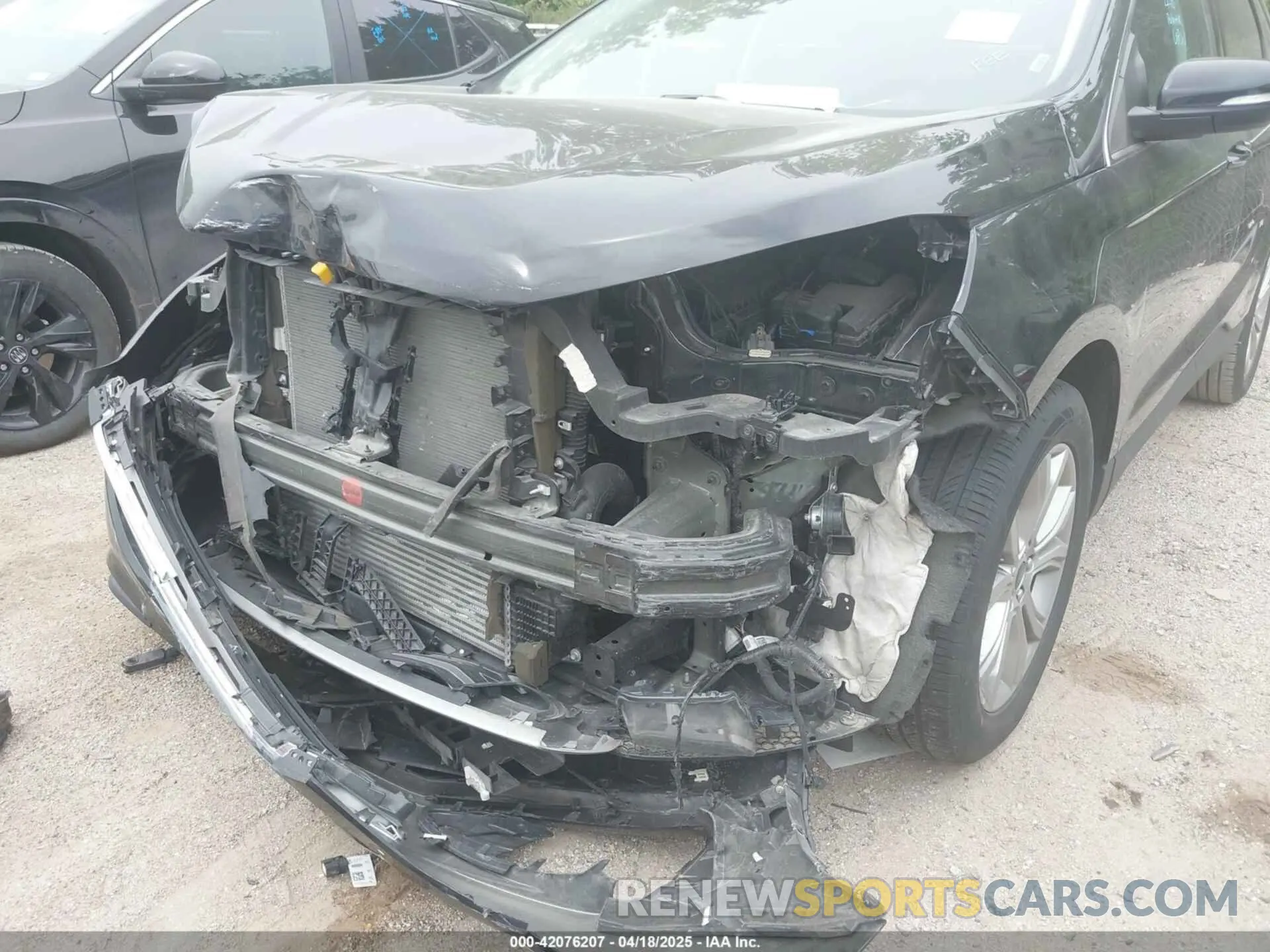 6 Photograph of a damaged car 2FMPK4K9XRBA90034 FORD EDGE 2024