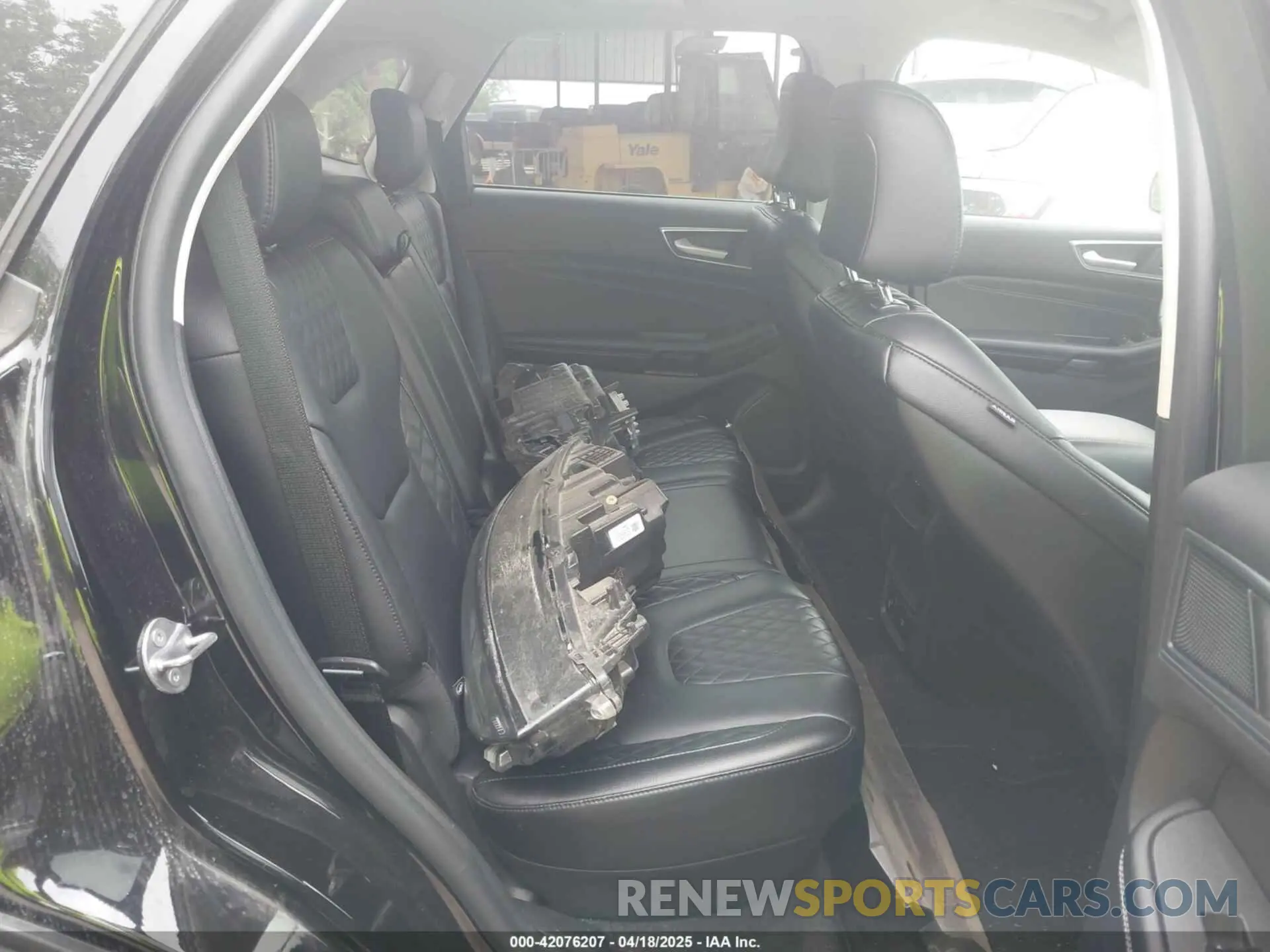 8 Photograph of a damaged car 2FMPK4K9XRBA90034 FORD EDGE 2024