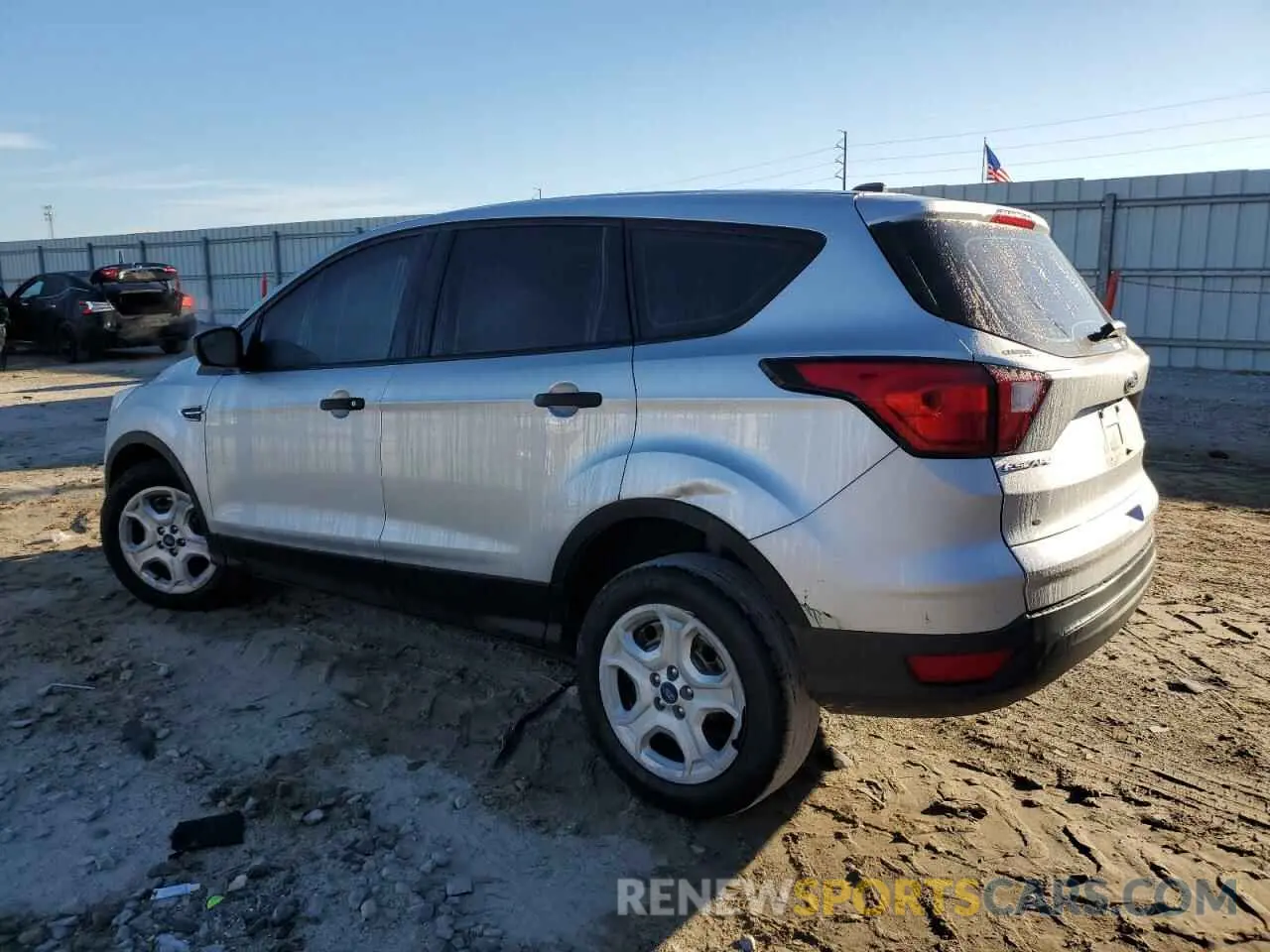 2 Фотография поврежденного автомобиля 1FMCU0F70KUA30273 FORD ESCAPE 2019