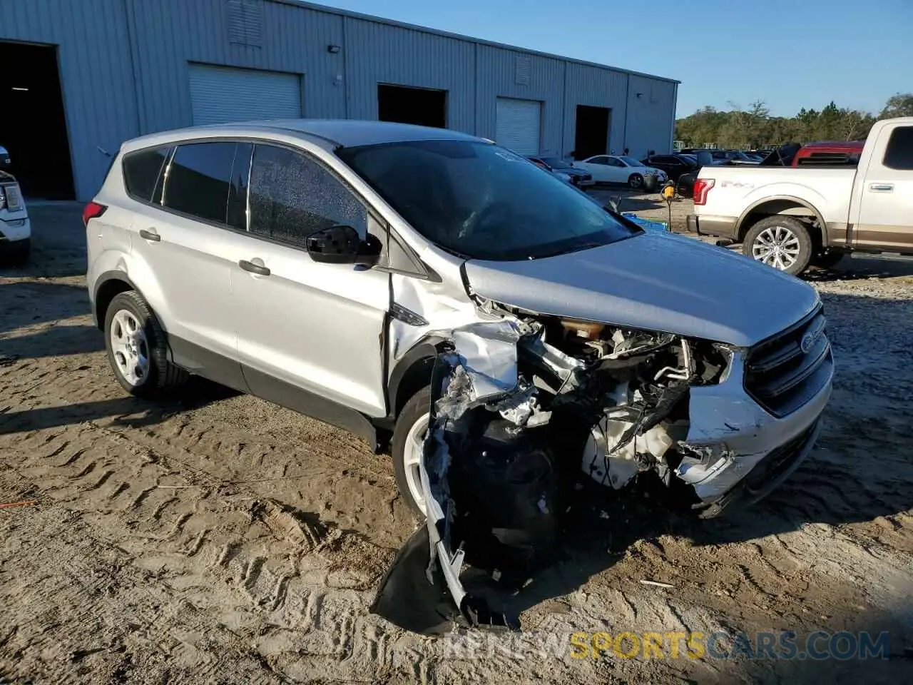 4 Фотография поврежденного автомобиля 1FMCU0F70KUA30273 FORD ESCAPE 2019