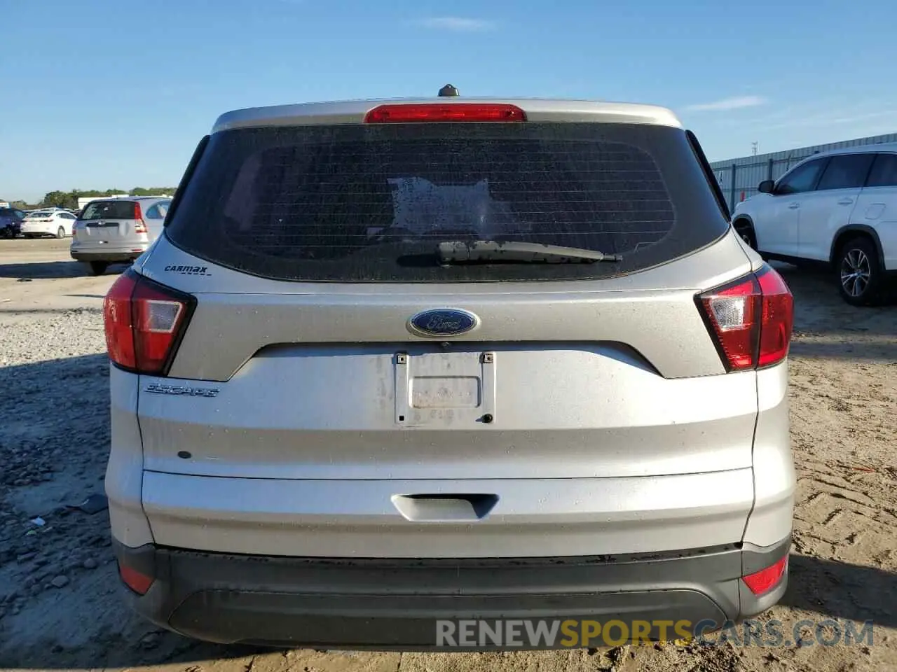 6 Фотография поврежденного автомобиля 1FMCU0F70KUA30273 FORD ESCAPE 2019