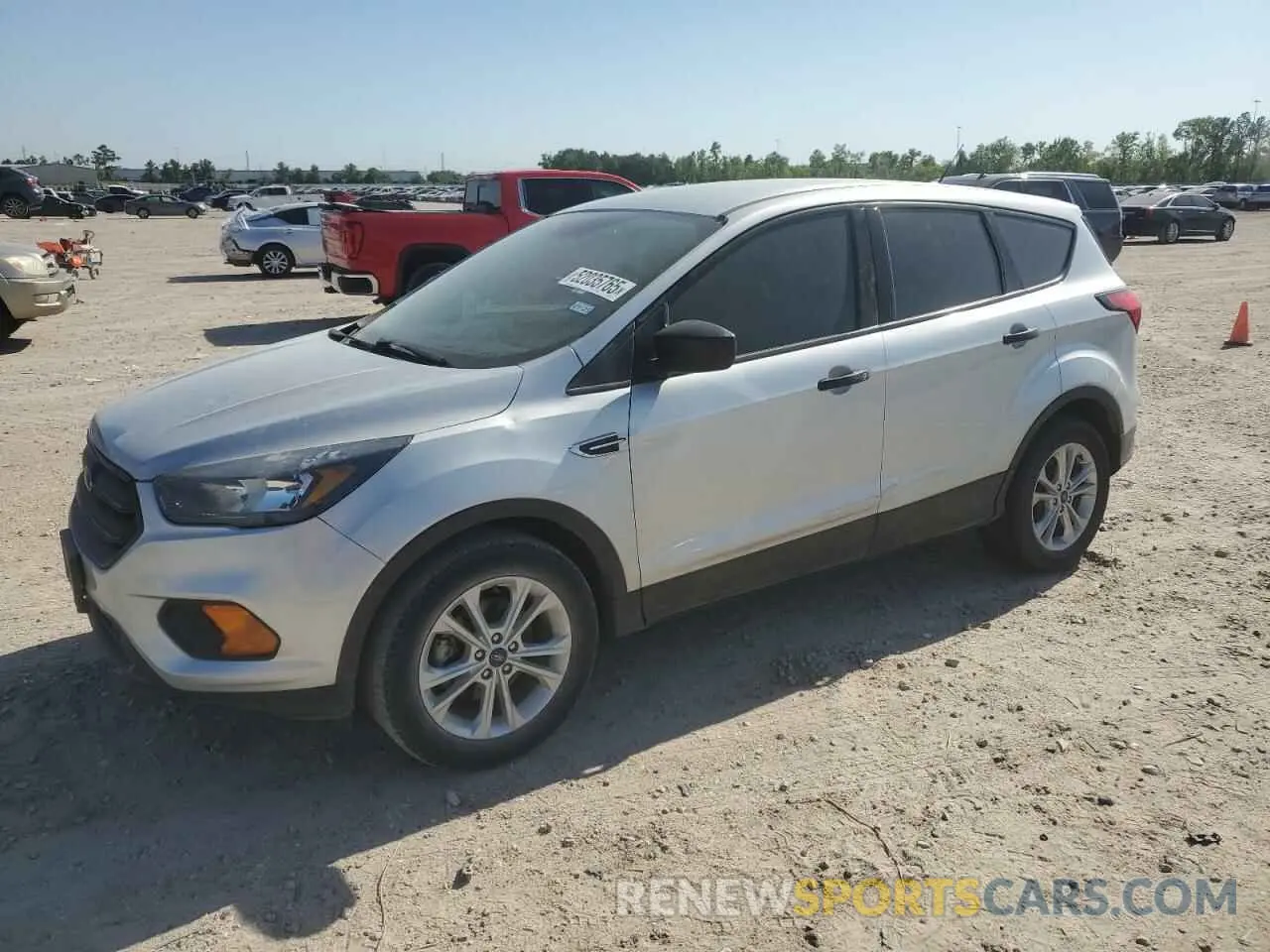 1 Photograph of a damaged car 1FMCU0F70KUC03130 FORD ESCAPE 2019