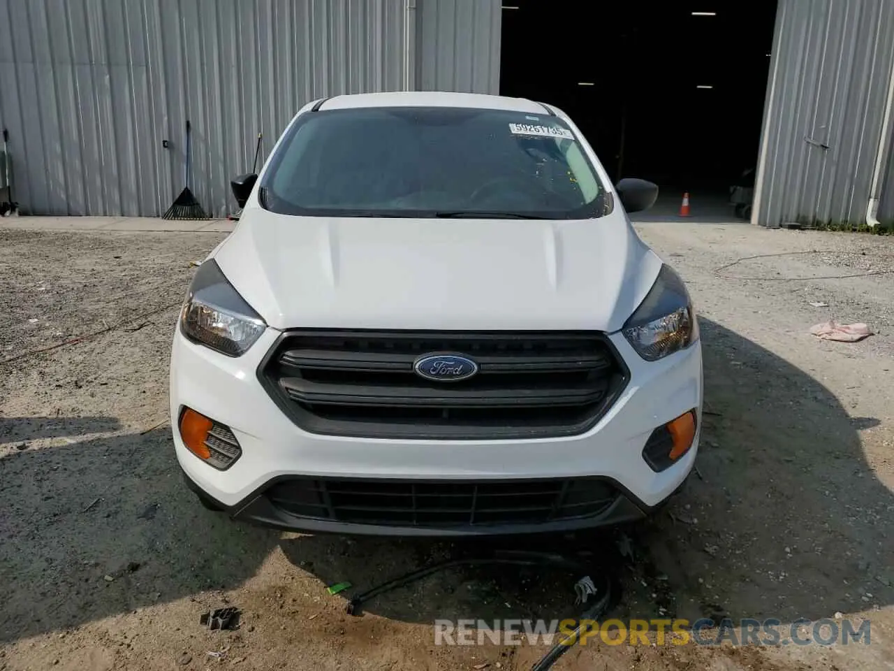 5 Photograph of a damaged car 1FMCU0F71KUA44604 FORD ESCAPE 2019
