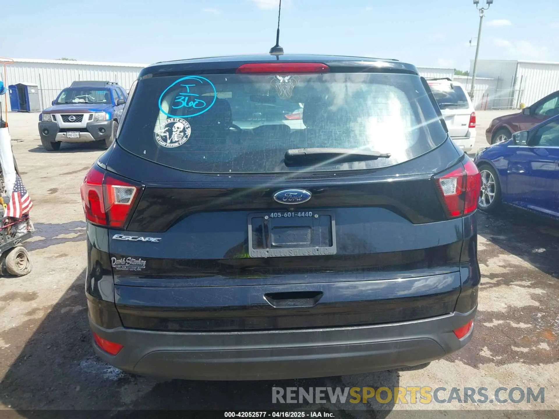 17 Фотография поврежденного автомобиля 1FMCU0F71KUA63170 FORD ESCAPE 2019